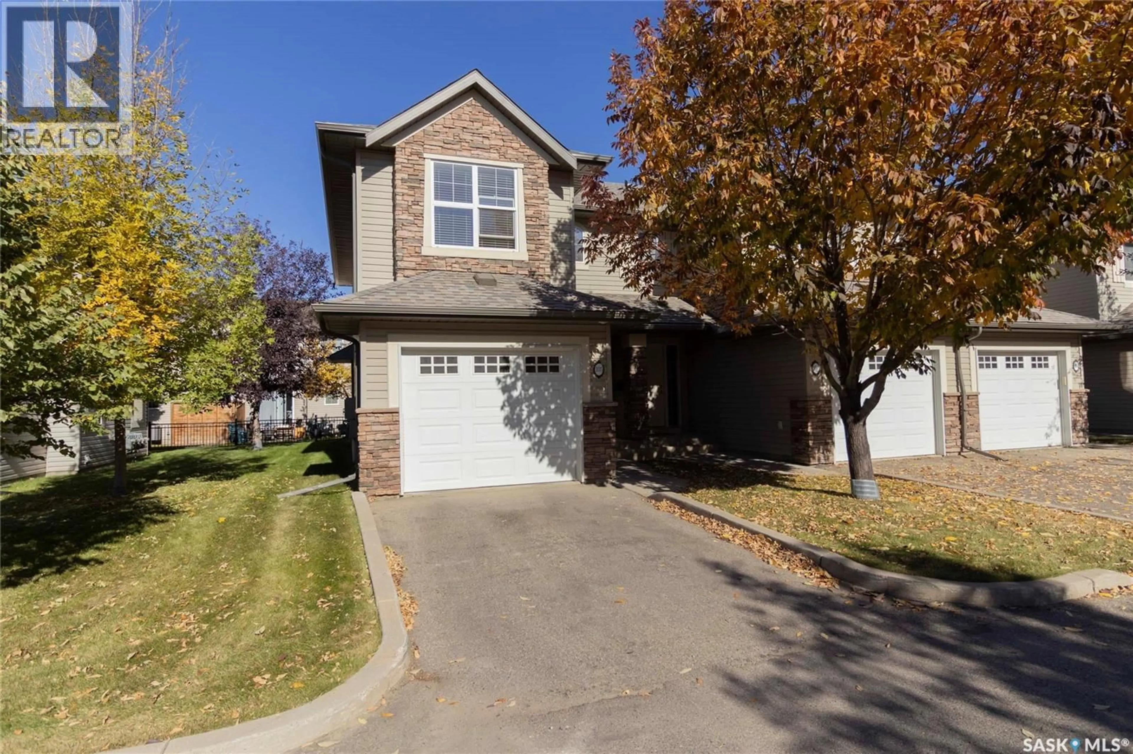Home with brick exterior material, street for 615 - 105 LYND CRESCENT, Saskatoon Saskatchewan S7T0G7