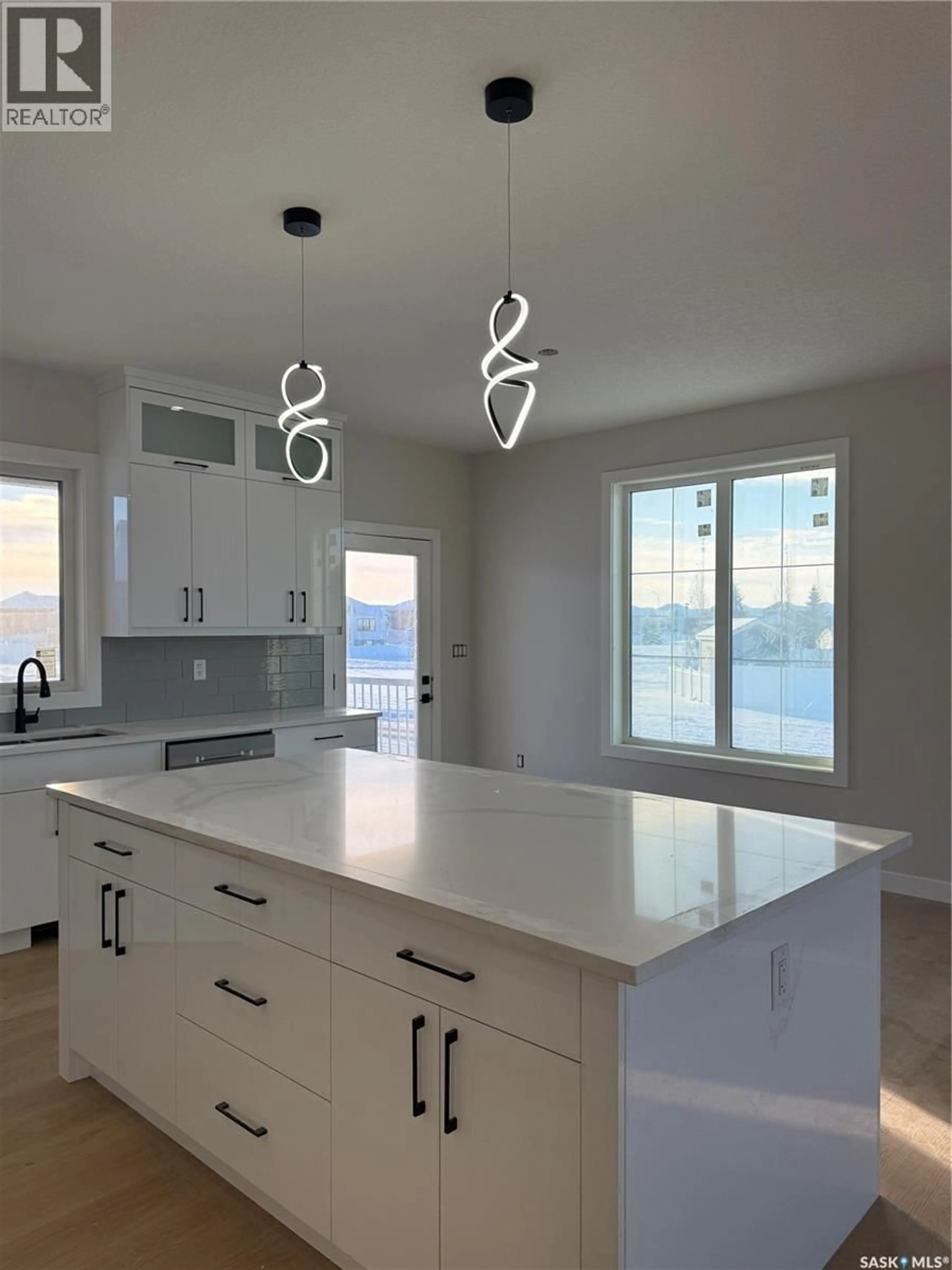 Open concept kitchen, unknown for 801 WEIR CRESCENT, Warman Saskatchewan S0K4S4