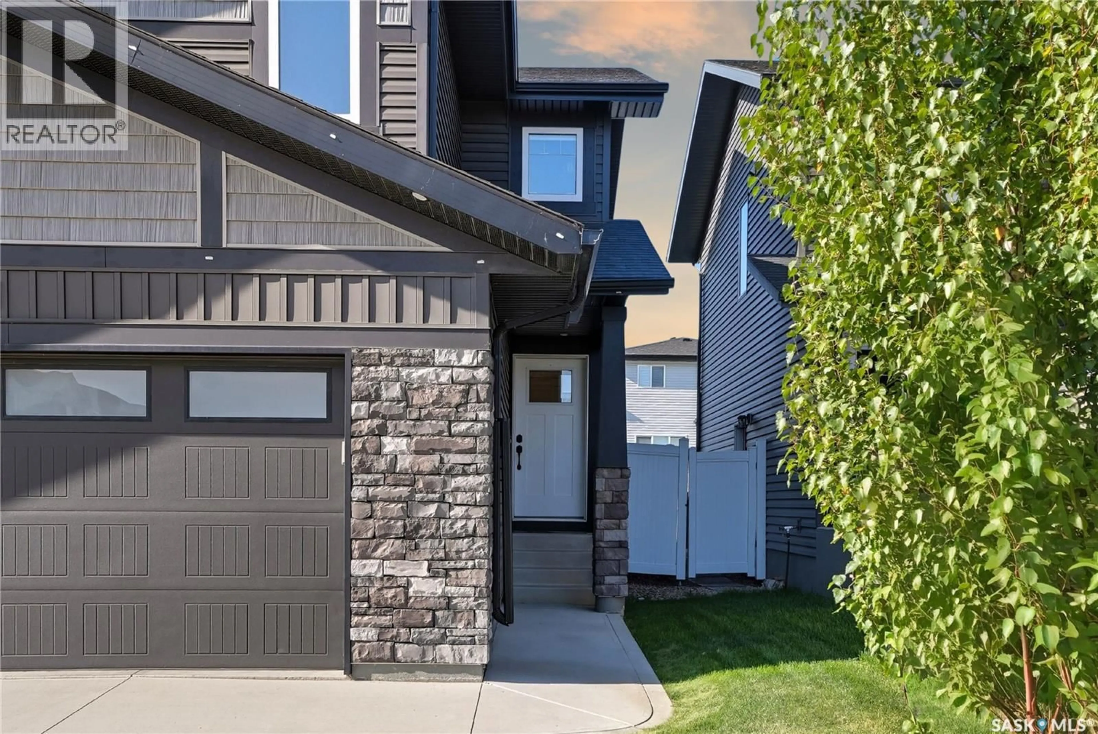 Unknown for 767 MCFAULL LANE, Saskatoon Saskatchewan S7V0S8