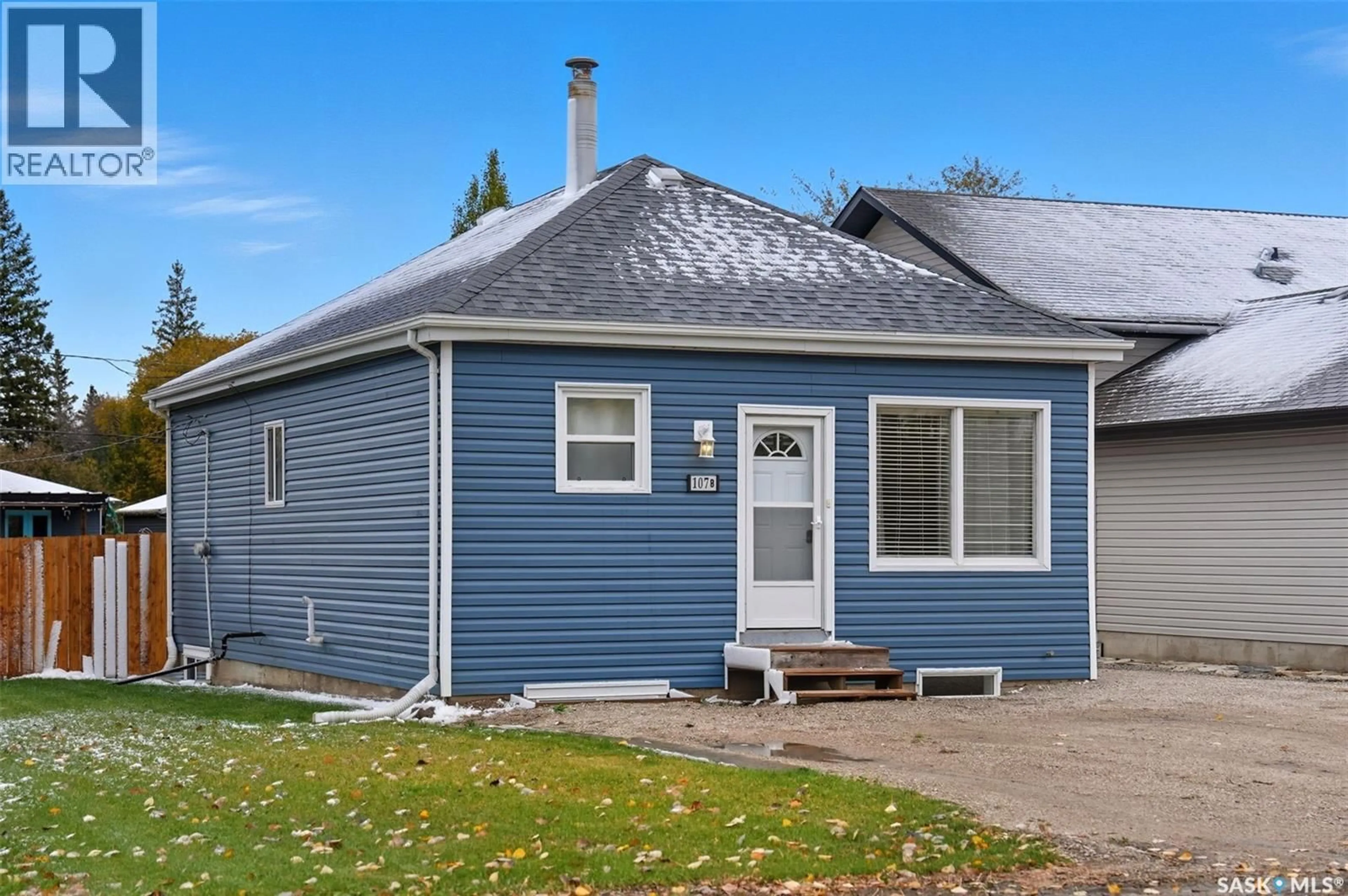 Home with vinyl exterior material, street for 107b JACKSON AVENUE, Aberdeen Saskatchewan S0K0A0