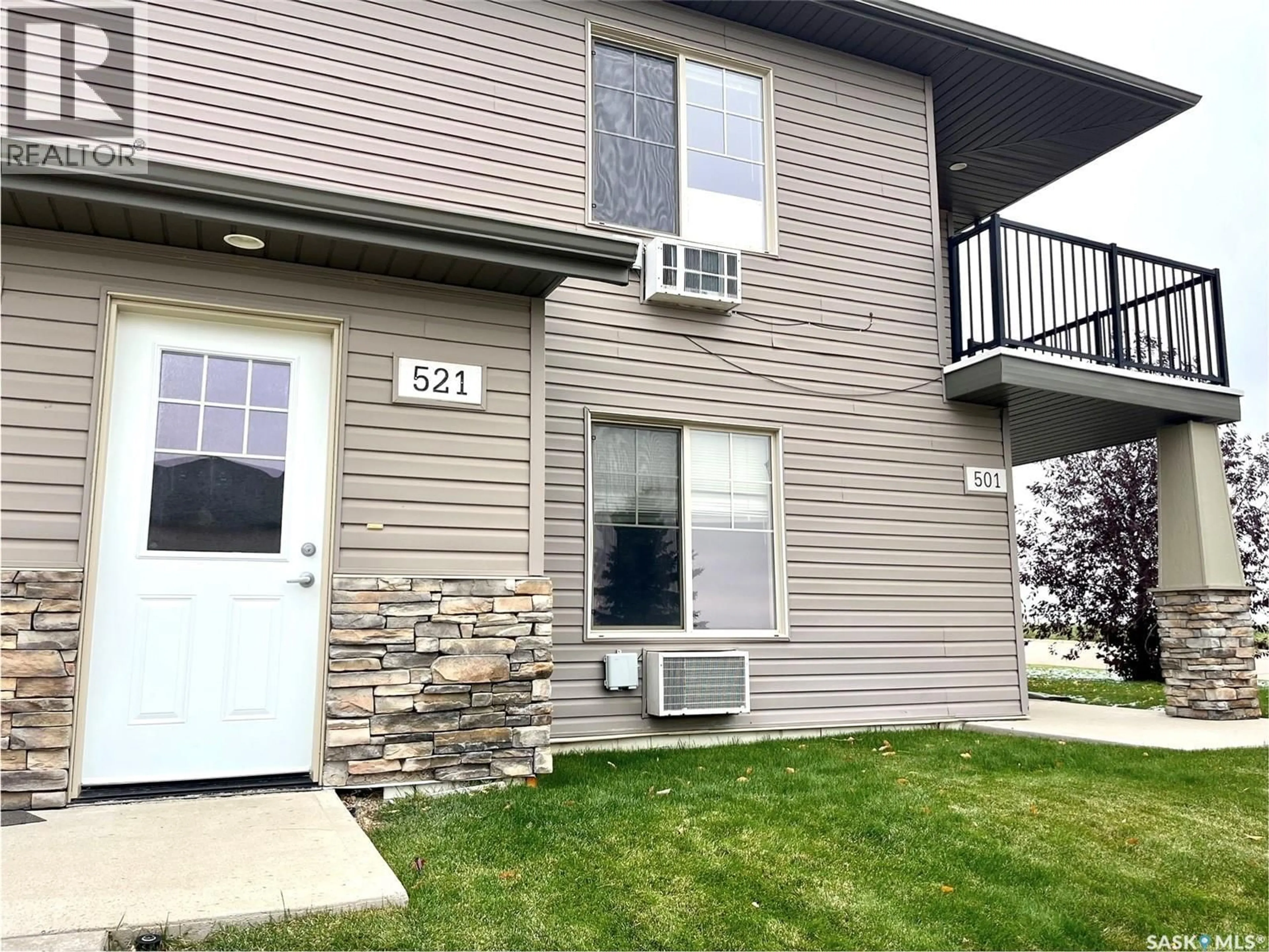 Home with vinyl exterior material, unknown for 700 - 521 BATTLEFORD TRAIL, Swift Current Saskatchewan S9H4V9