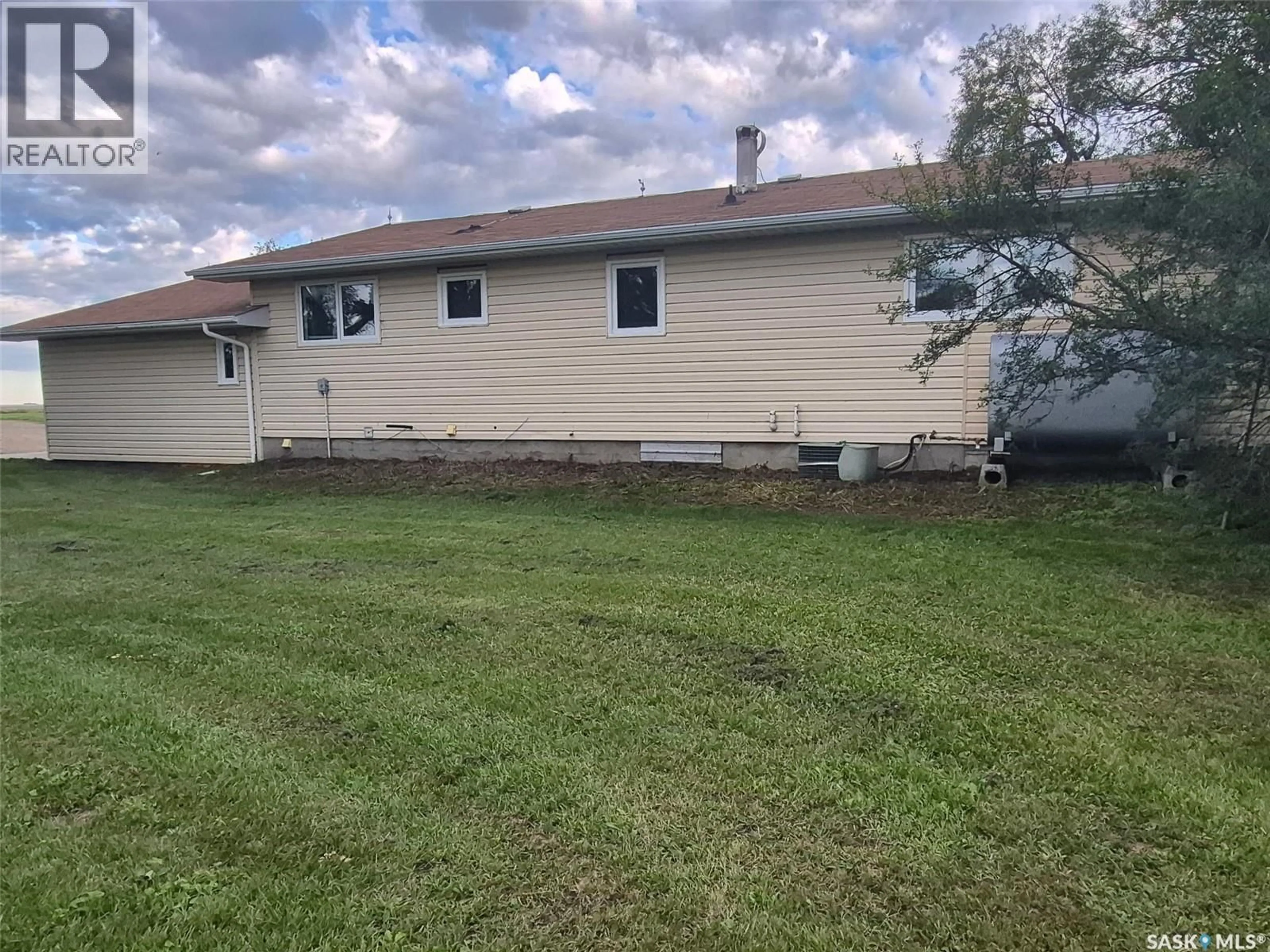 Unknown for GADER ACREAGE, Coulee Rm No. 136 Saskatchewan S0N1M0