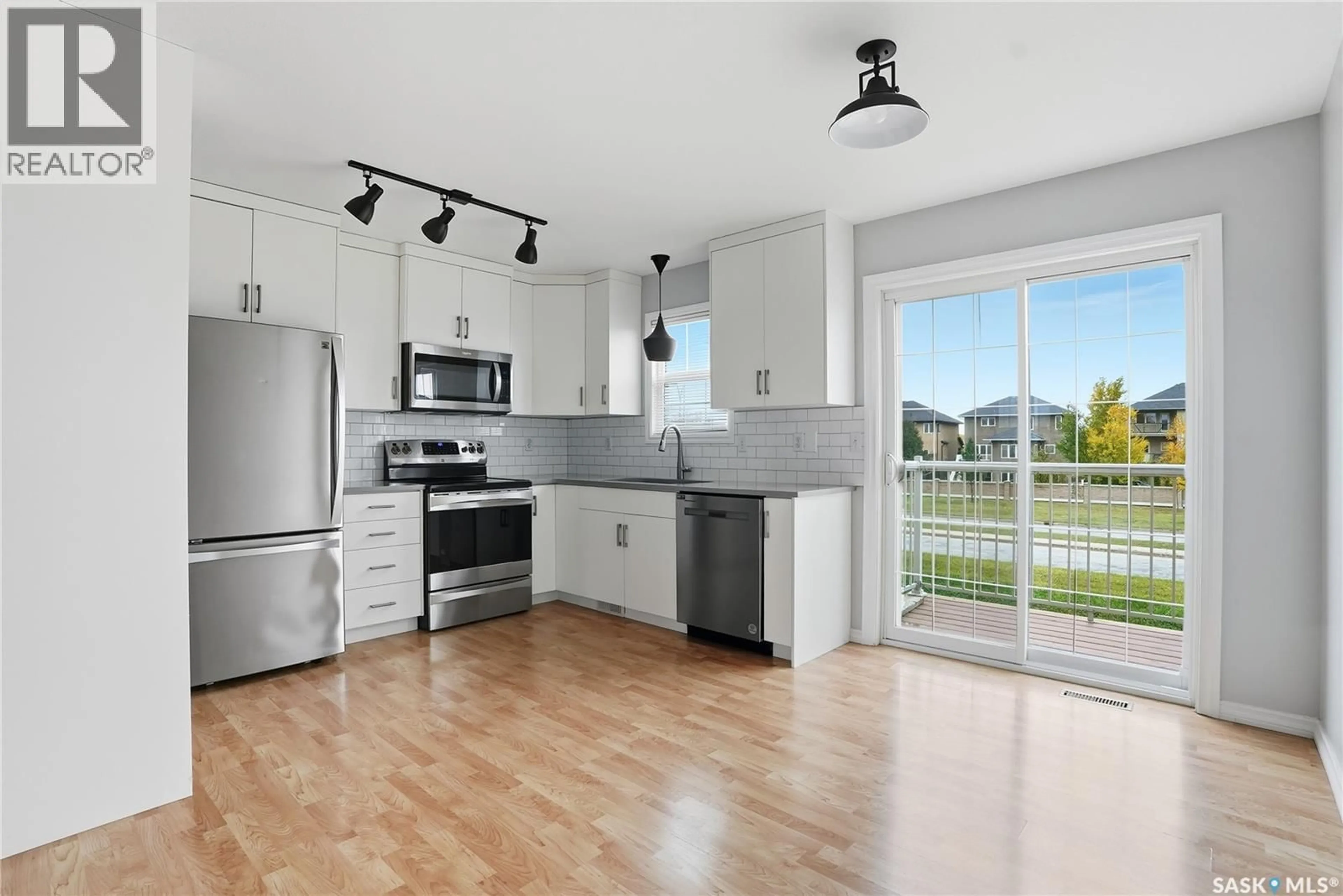 Open concept kitchen, unknown for 35 118 PAWLYCHENKO LANE, Saskatoon Saskatchewan S7V1J9