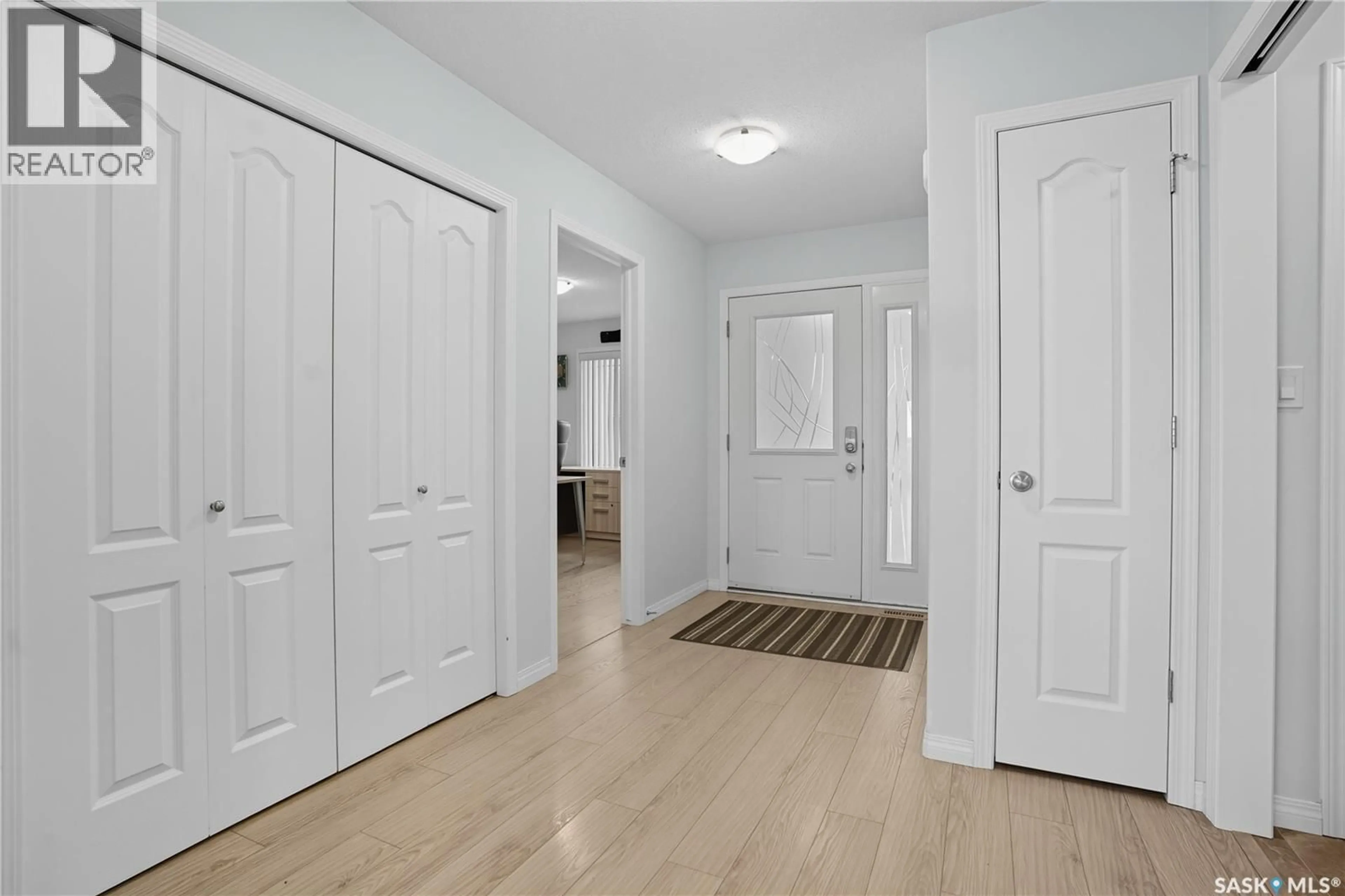 Indoor entryway for 5172 CRANE CRESCENT, Regina Saskatchewan S4W0H8