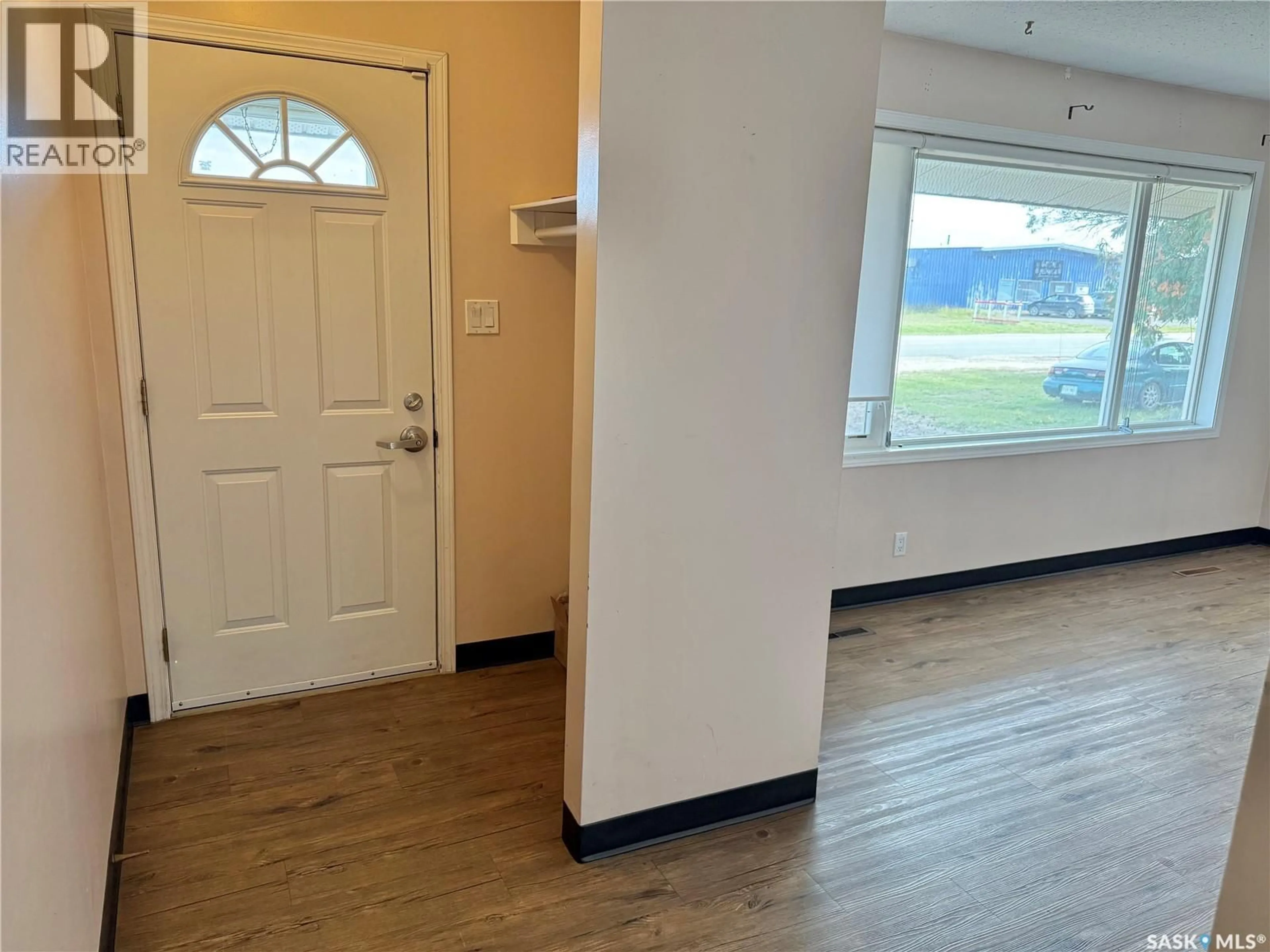 Indoor entryway for 220 4TH STREET, Spiritwood Saskatchewan S0J2M0