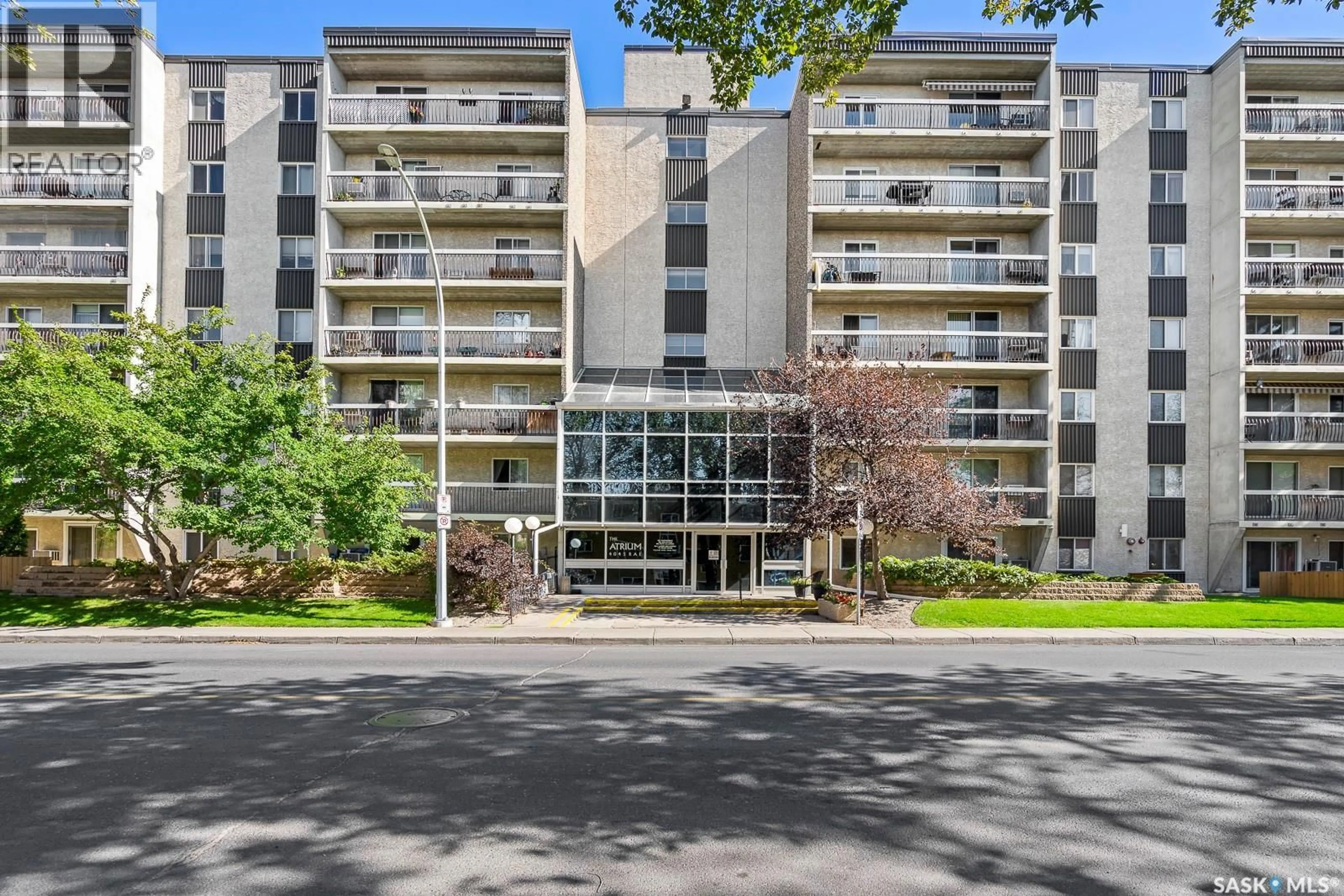 Indoor foyer for 205 - 4045 RAE STREET, Regina Saskatchewan S4S6Y8