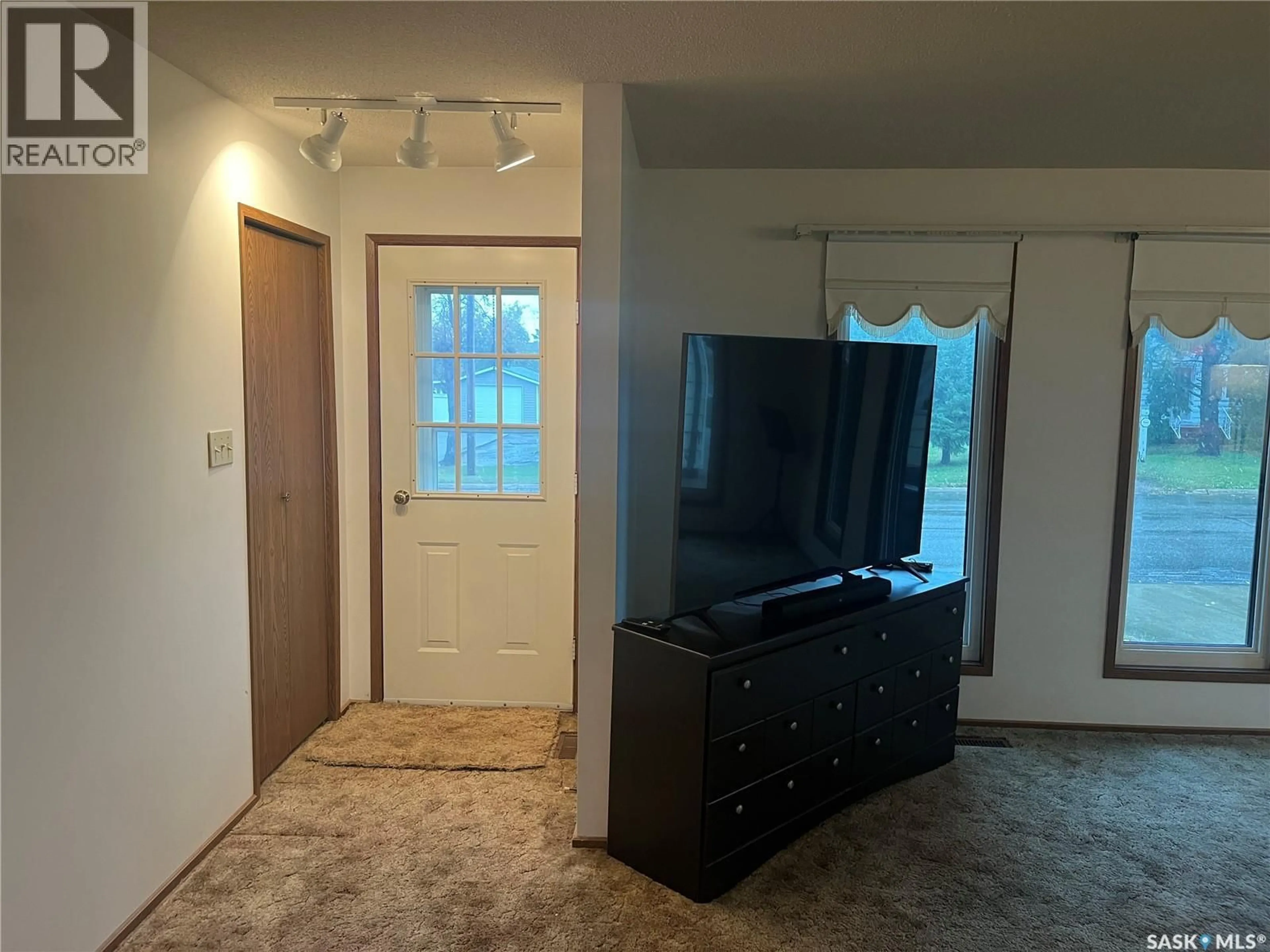A pic of a room for 408 5TH STREET, Wynyard Saskatchewan S0A4T0