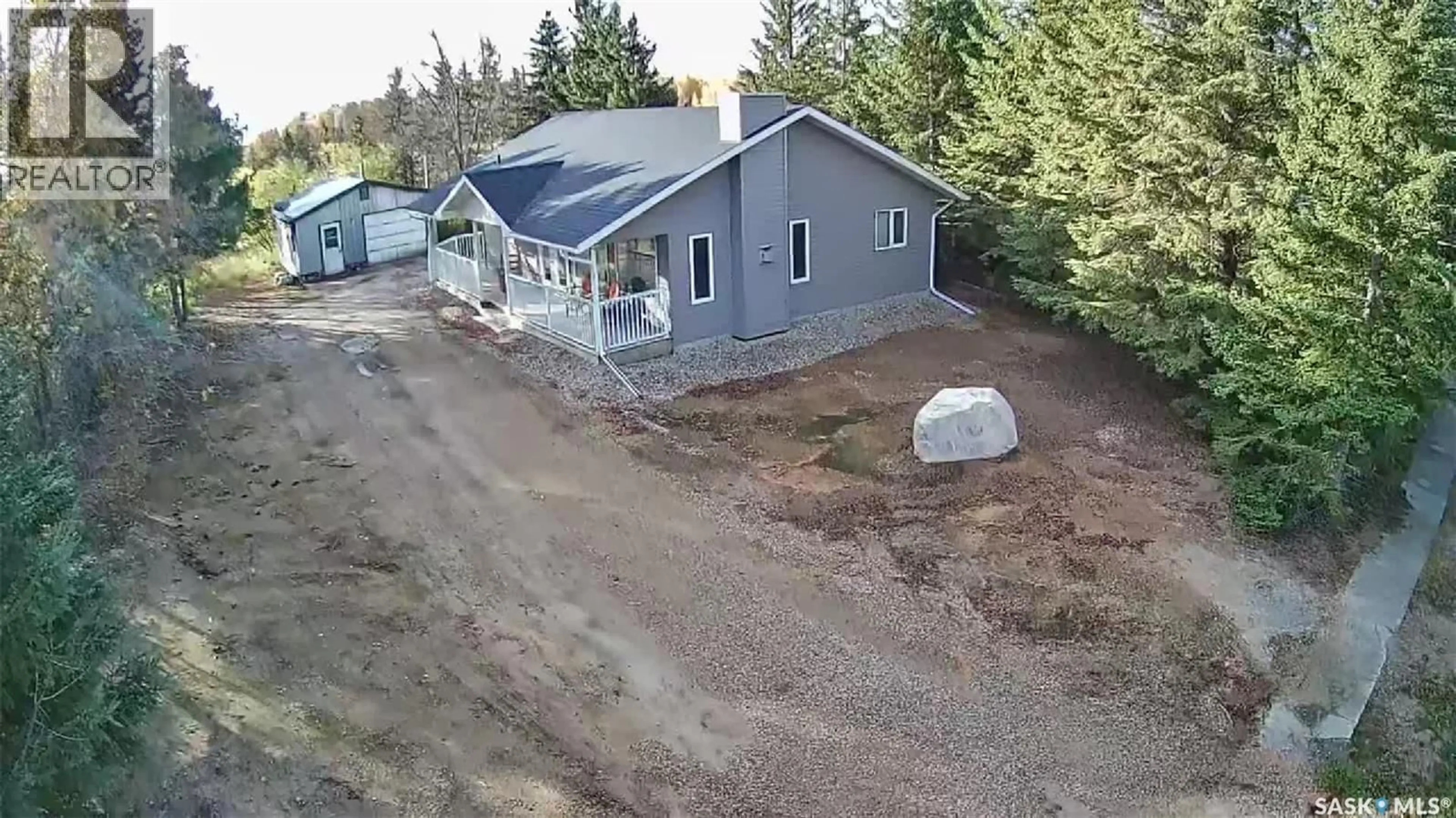 A pic from outside/outdoor area/front of a property/back of a property/a pic from drone, building for 431 CENTRE STREET, Middle Lake Saskatchewan S0K2X0