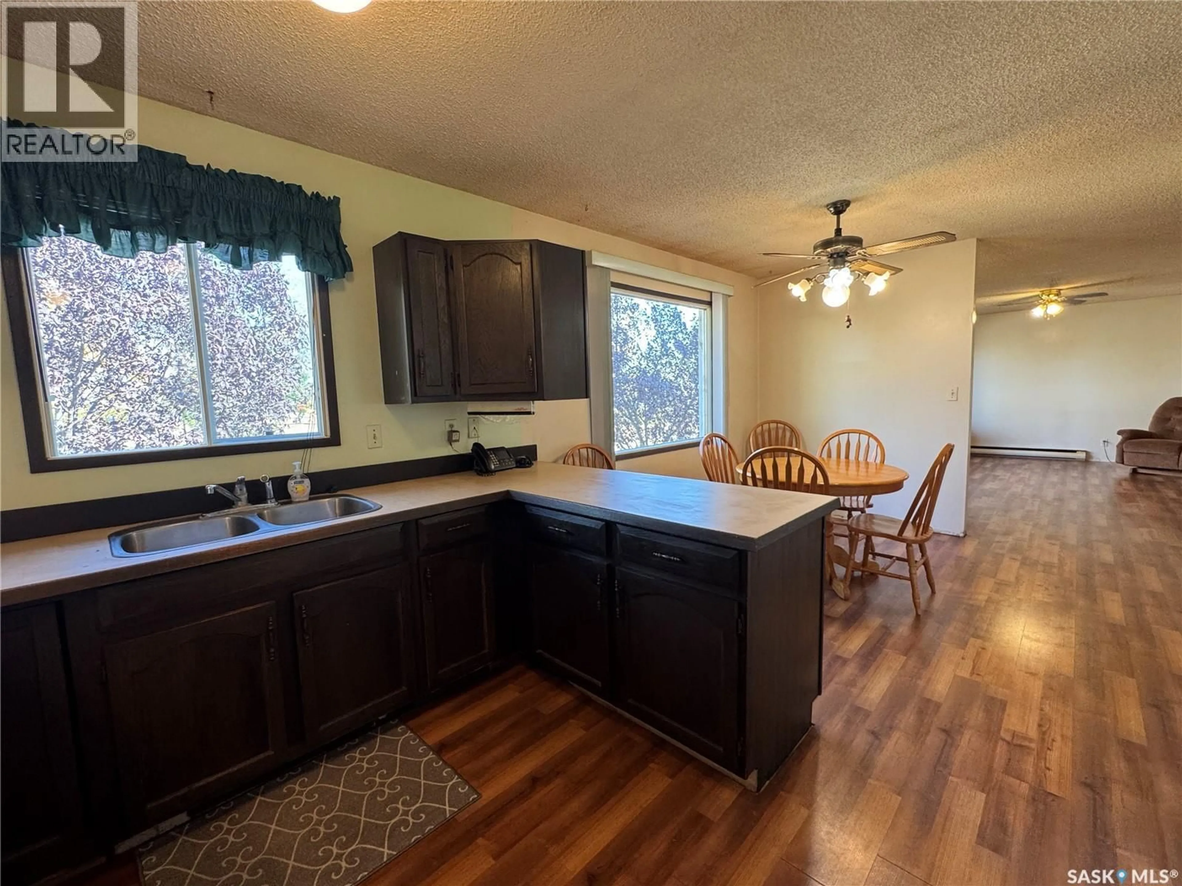 Unknown for 202 4TH AVENUE, Landis Saskatchewan S0K2K0