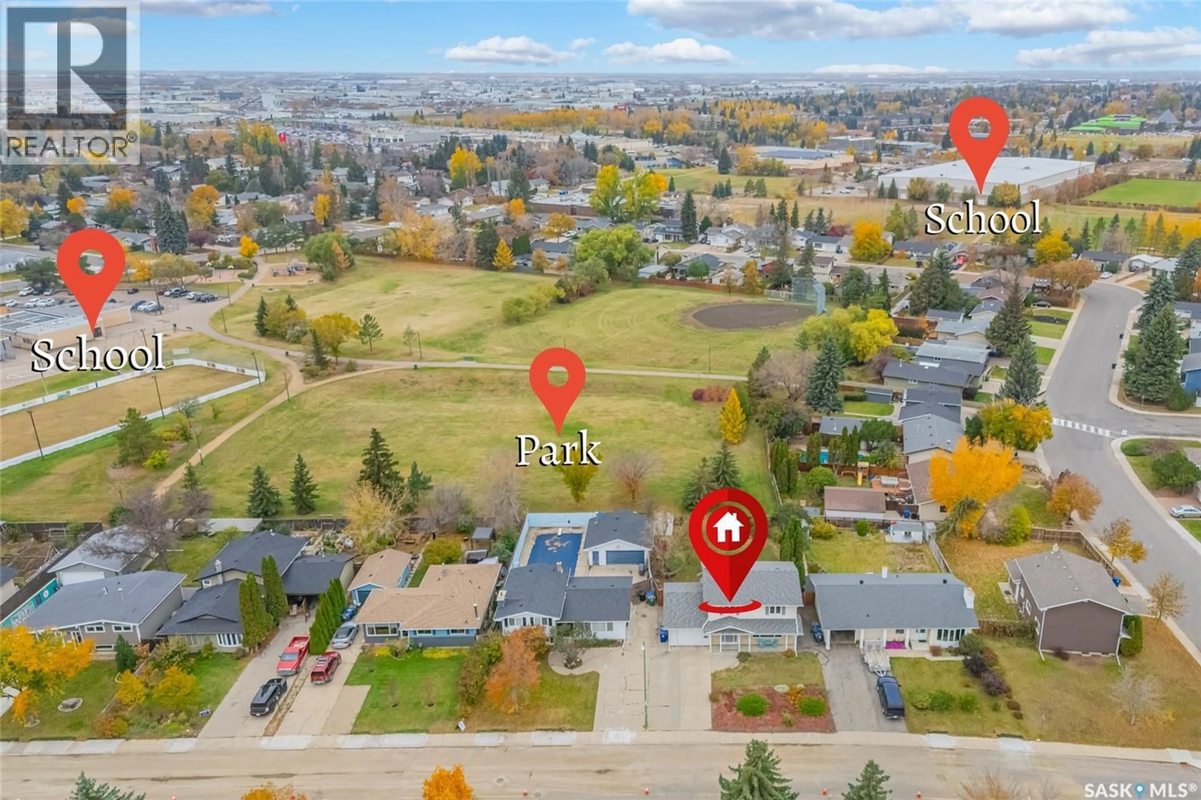A pic from outside/outdoor area/front of a property/back of a property/a pic from drone, street for 258 ASSINIBOINE DRIVE, Saskatoon Saskatchewan S7K4A2