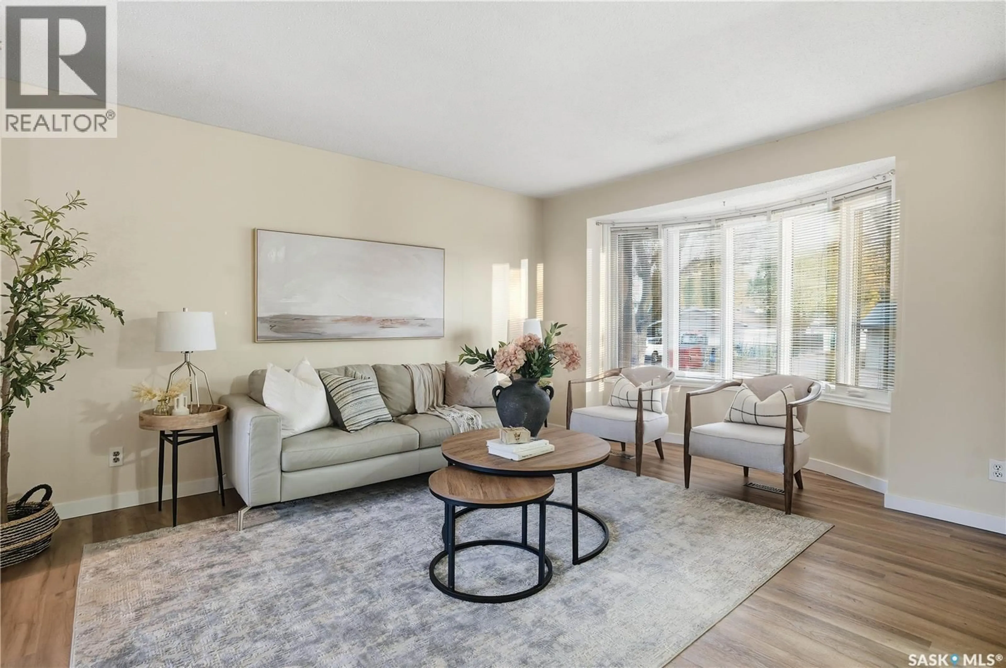 Living room with furniture, unknown for 1722 7TH AVENUE, Regina Saskatchewan S4N4H1