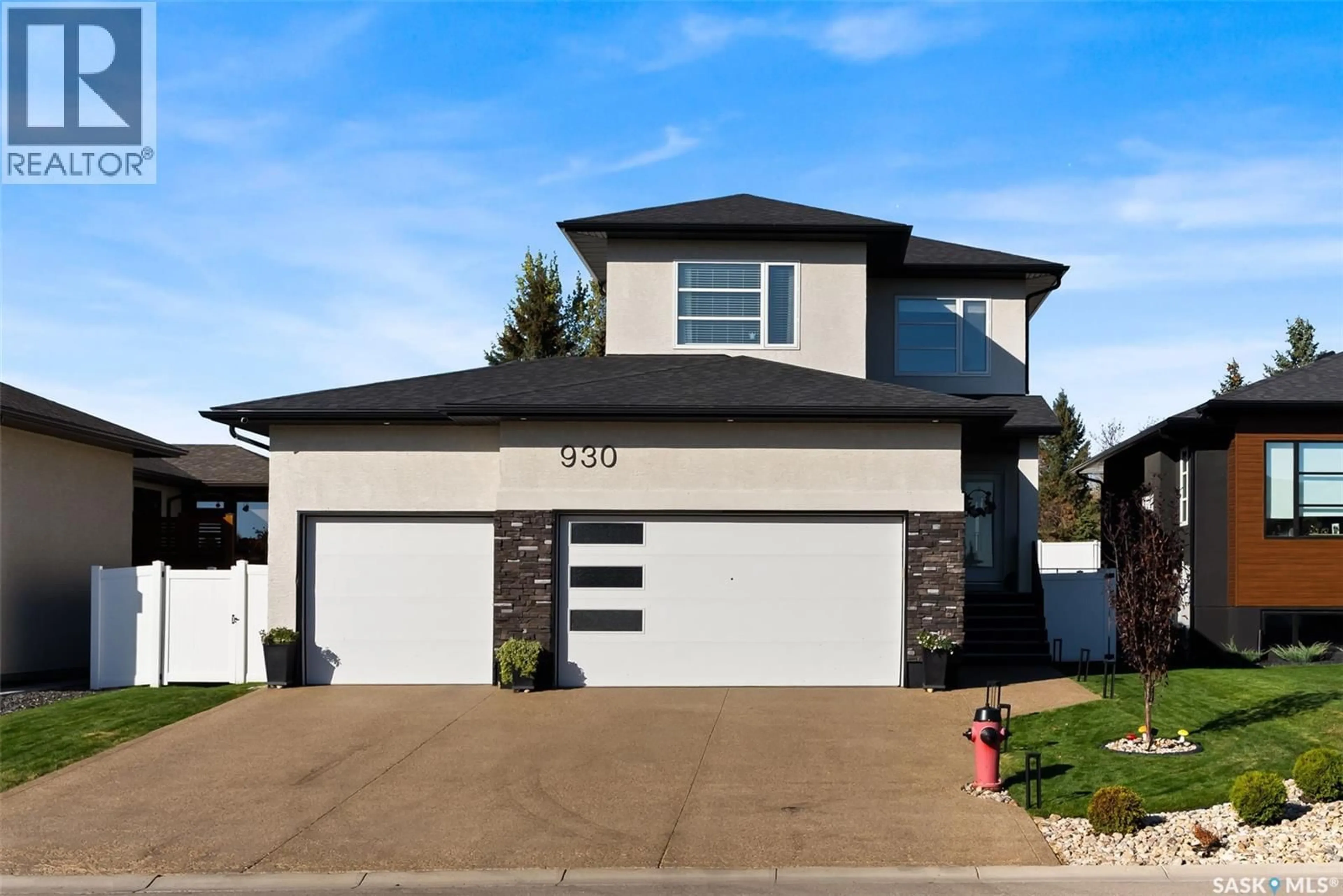 Home with vinyl exterior material, street for 930 WESTVIEW DRIVE, Balgonie Saskatchewan S0G0E0