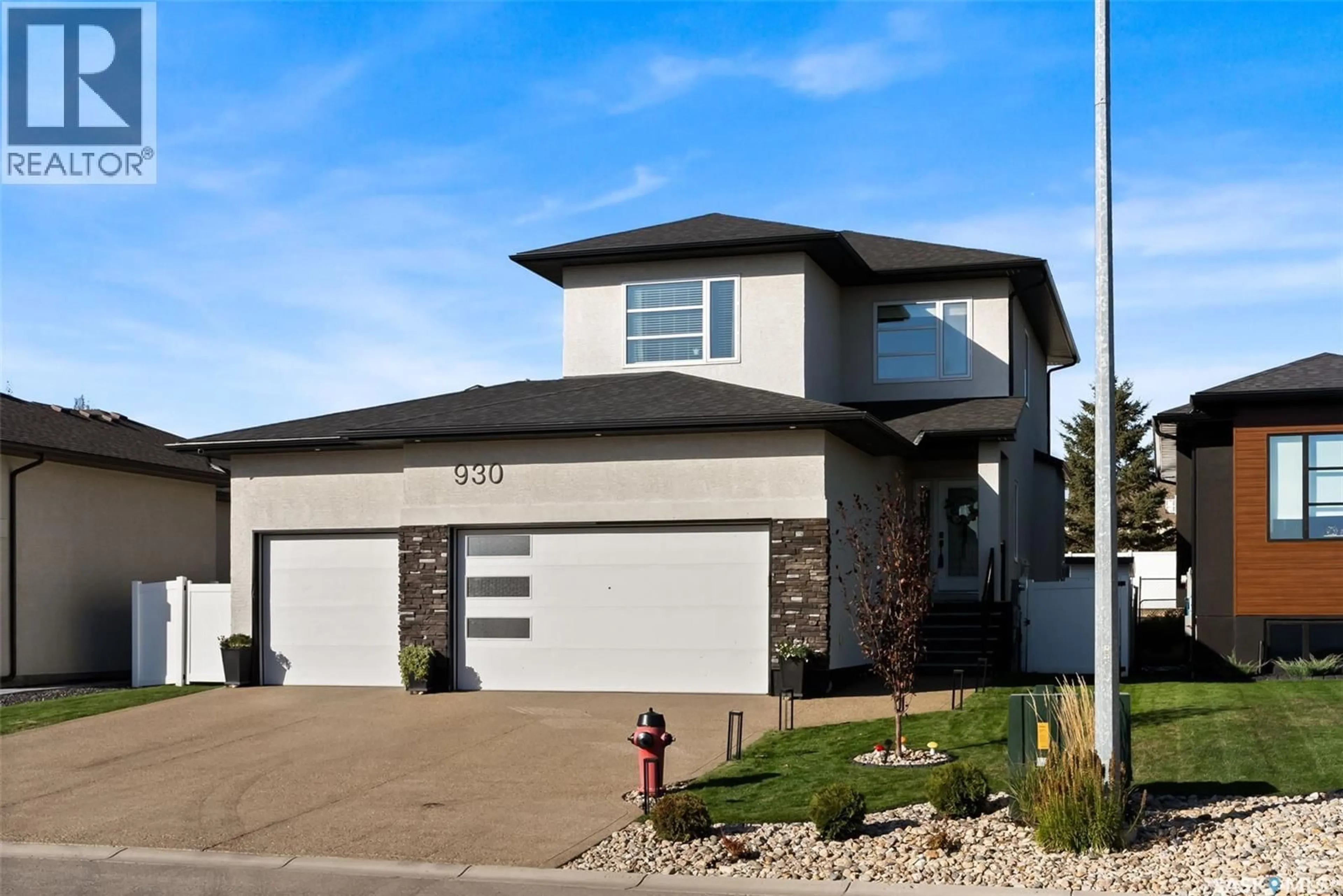 Home with vinyl exterior material, street for 930 WESTVIEW DRIVE, Balgonie Saskatchewan S0G0E0