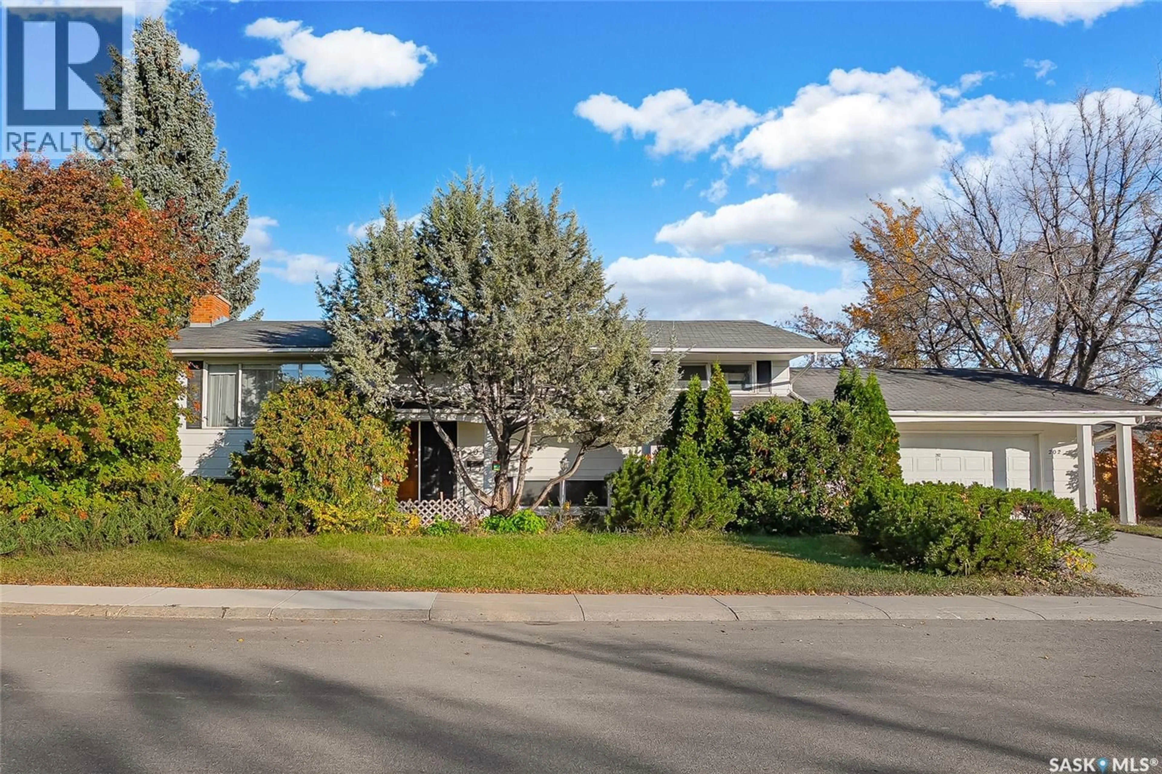 Unknown for 202 BEGG CRESCENT, Saskatoon Saskatchewan S7H4P2