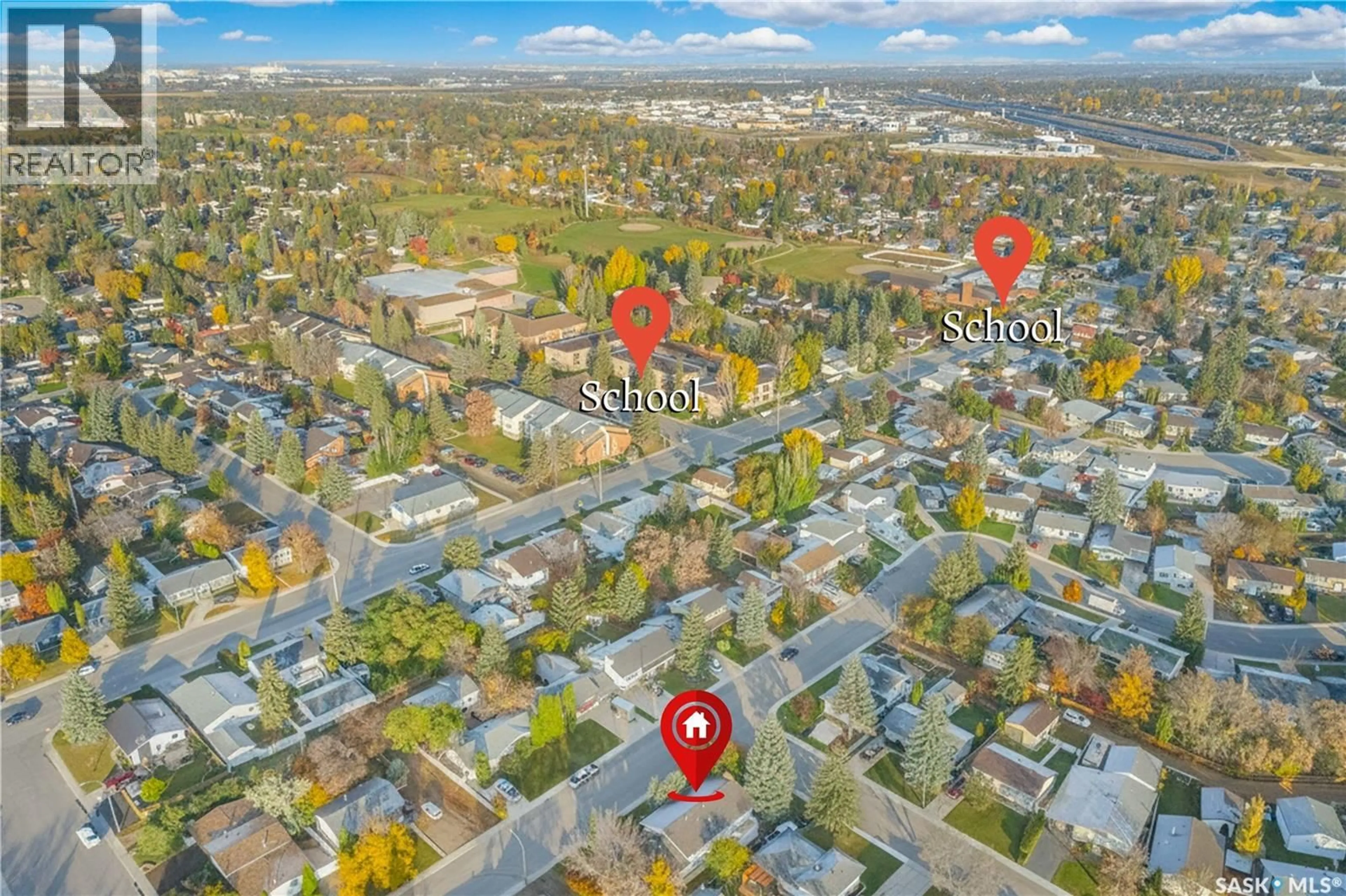A pic from outside/outdoor area/front of a property/back of a property/a pic from drone, street for 202 BEGG CRESCENT, Saskatoon Saskatchewan S7H4P2