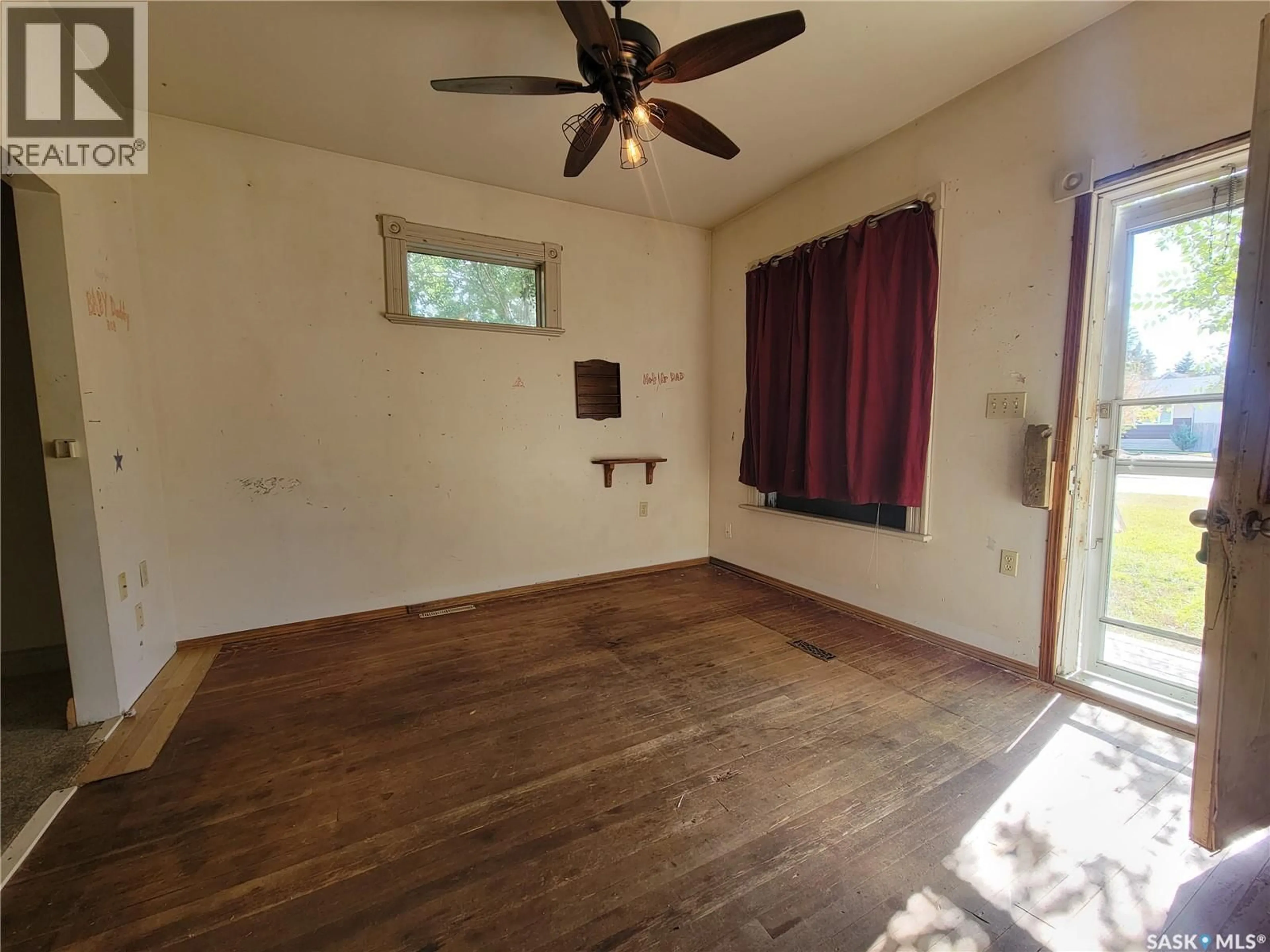 A pic of a room for 242 27TH STREET, Battleford Saskatchewan S0M0E0