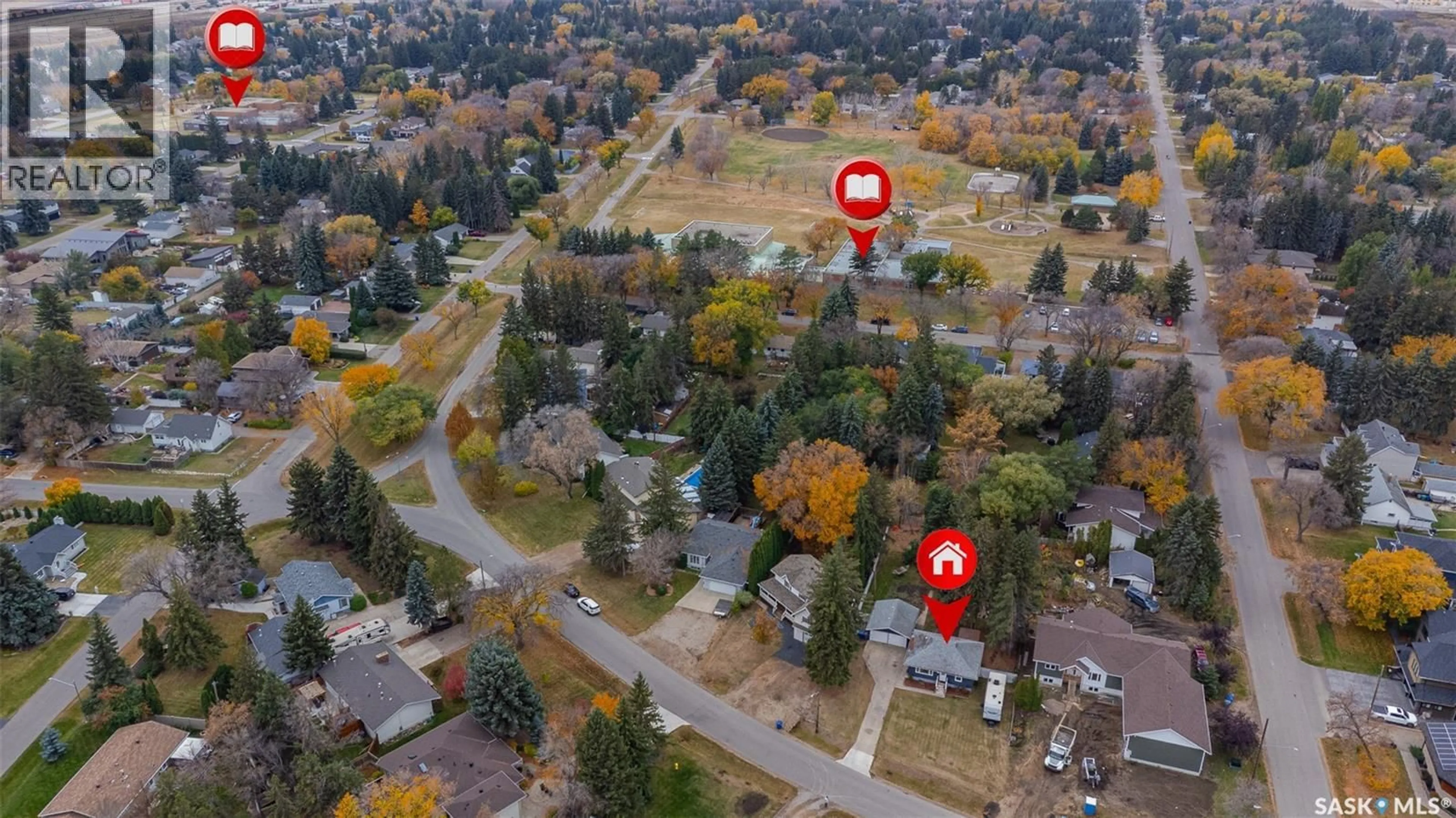 A pic from outside/outdoor area/front of a property/back of a property/a pic from drone, street for 1205 LANCASTER BOULEVARD, Saskatoon Saskatchewan S7M3V6