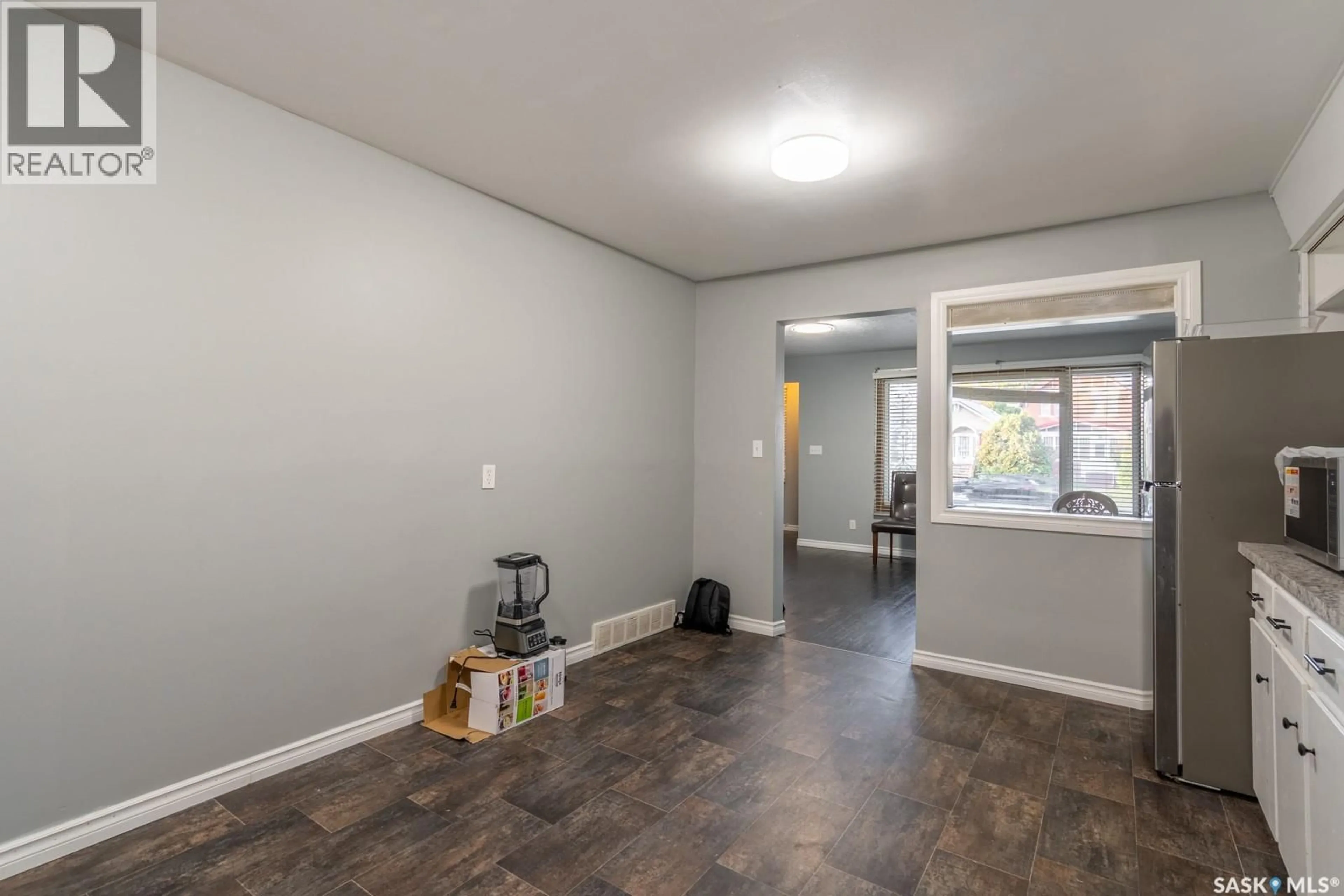 Unknown for 1321 VICTORIA AVENUE, Regina Saskatchewan S4P0P2