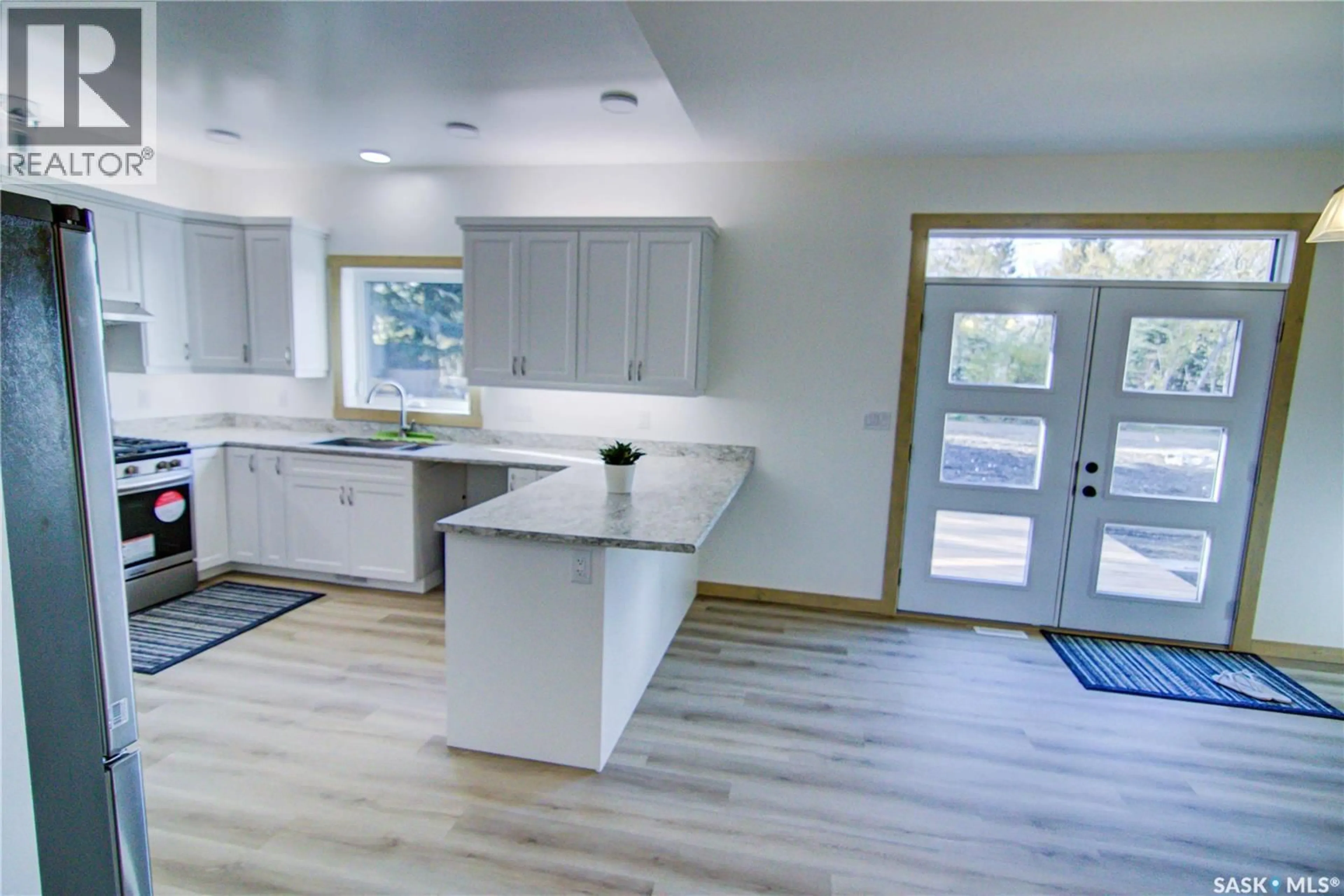 Open concept kitchen, unknown for 108 CENTRAL AVENUE, Love Saskatchewan S0J1P0
