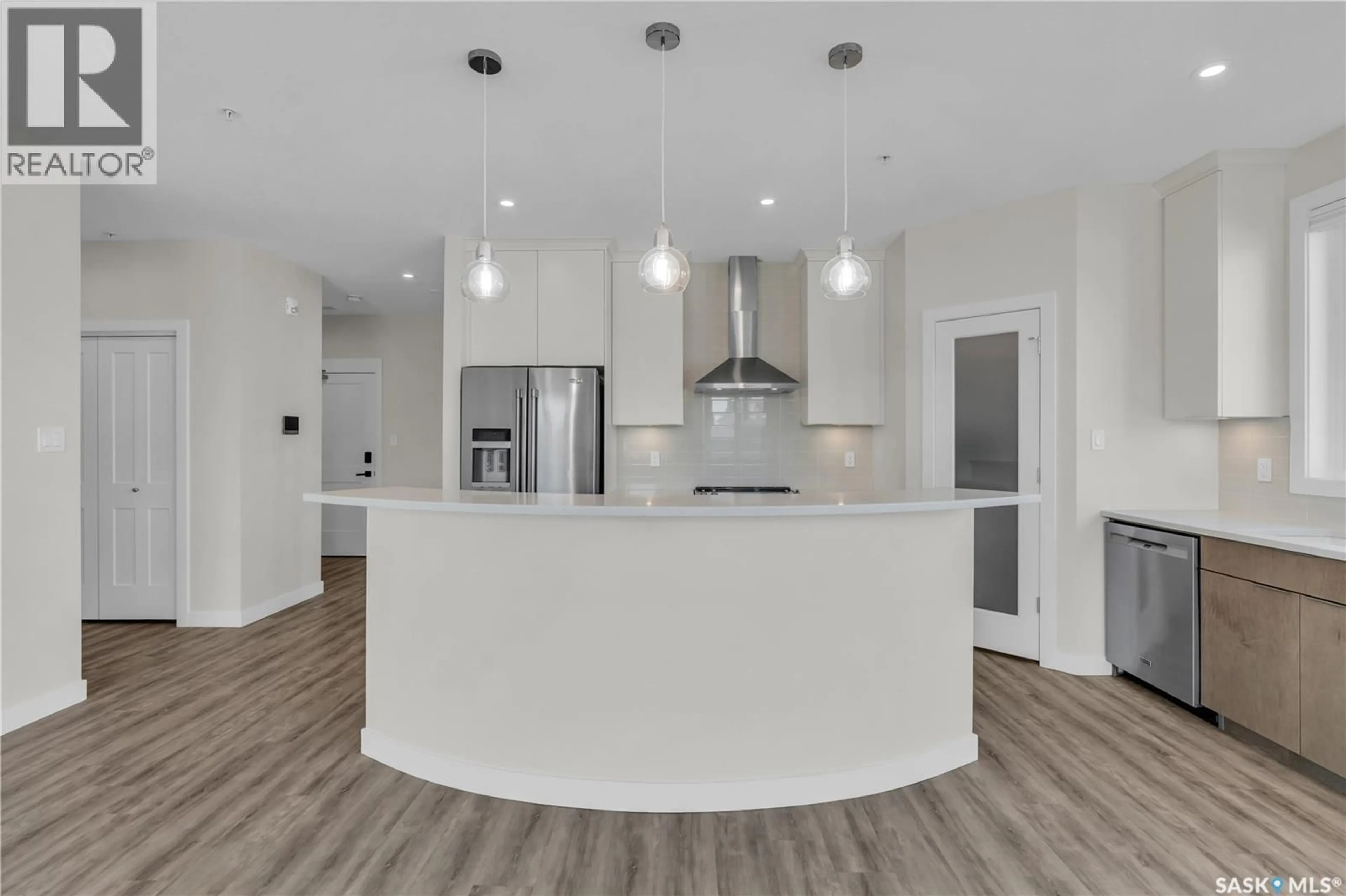 Open concept kitchen, unknown for 3581 - 201 EVANS COURT, Regina Saskatchewan S4S7A3