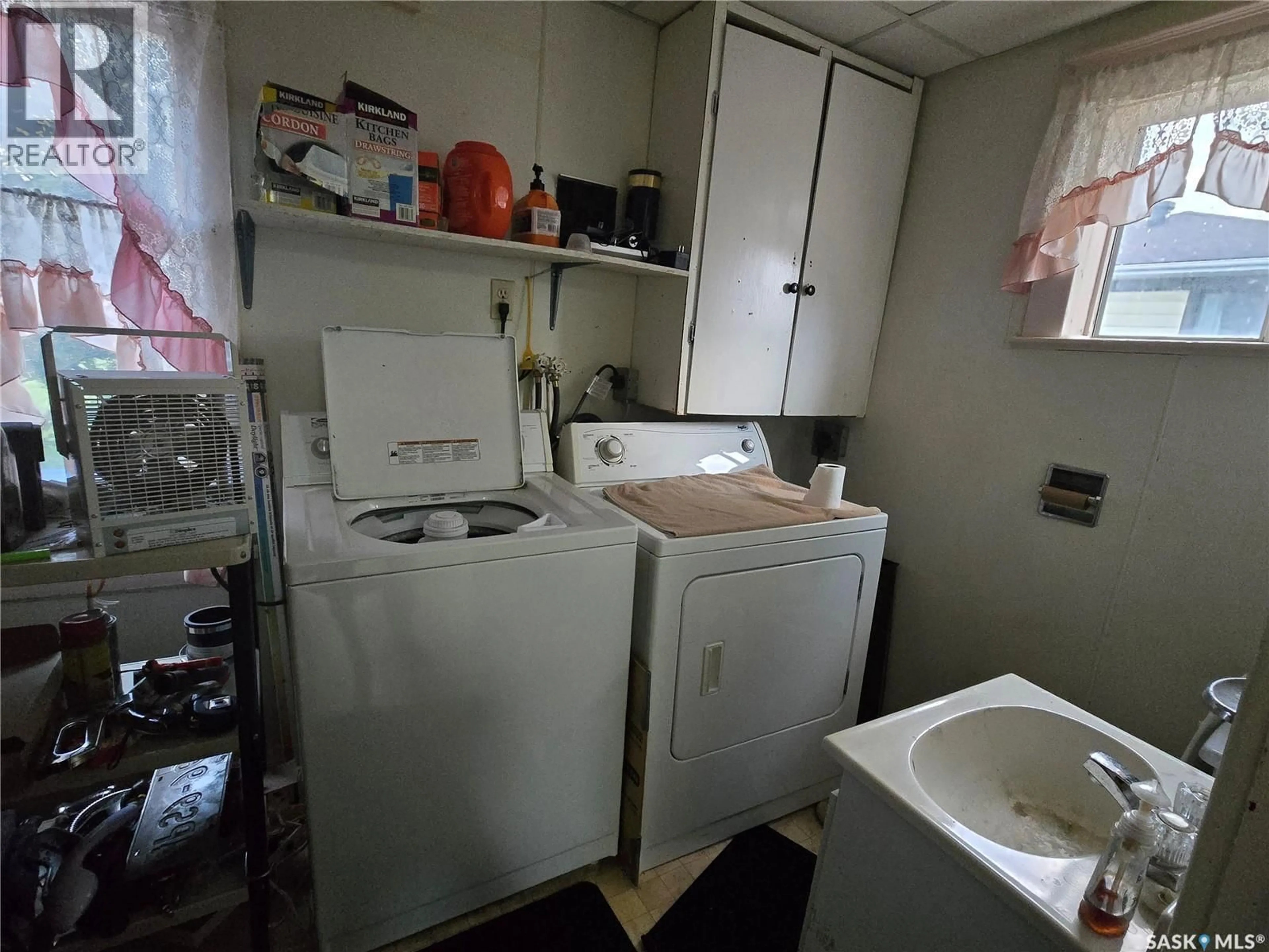 Laundry room for 411 SULLIVAN STREET, Stoughton Saskatchewan S0G4T0