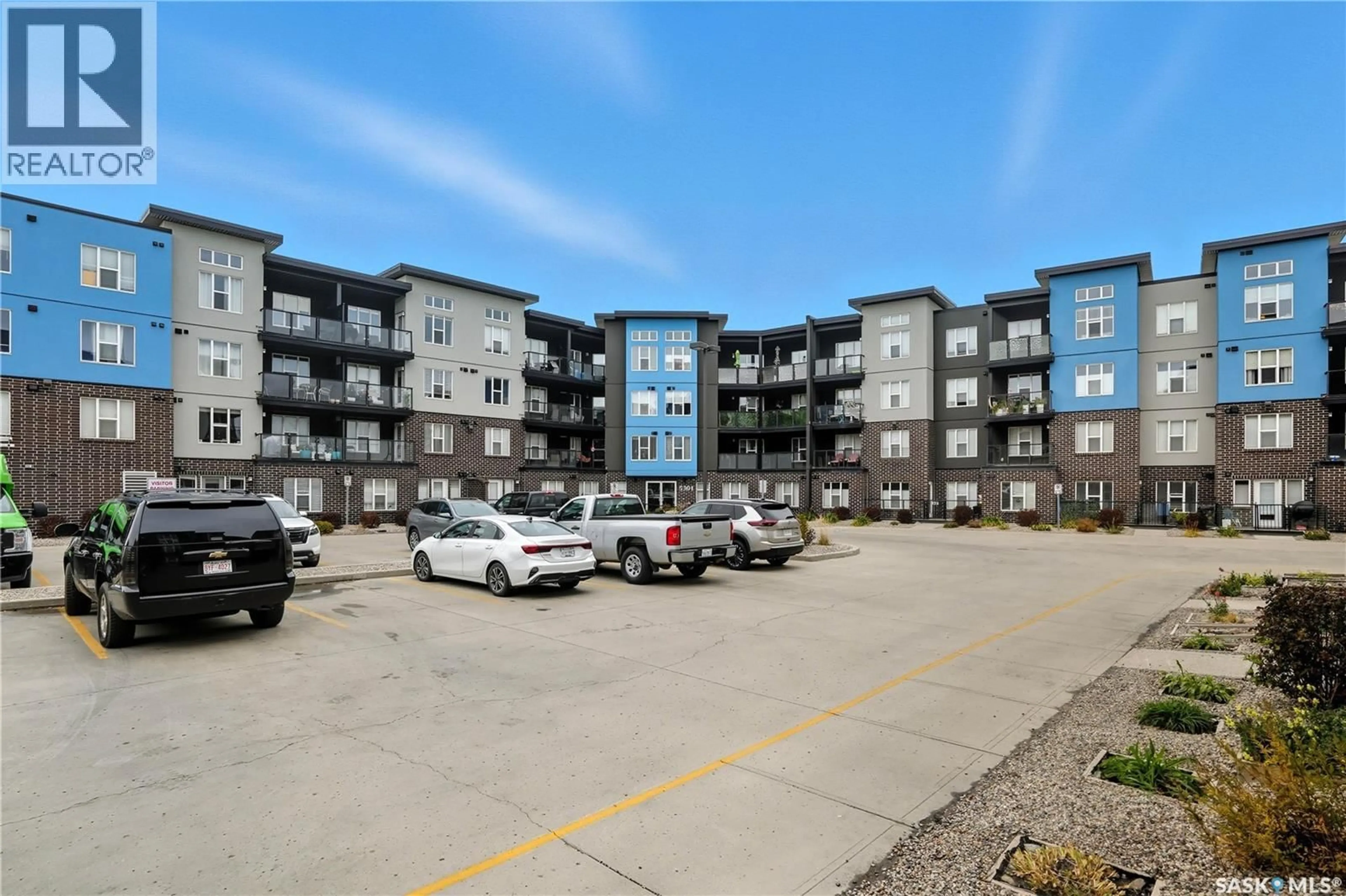 A pic from outside/outdoor area/front of a property/back of a property/a pic from drone, building for 207 - 5301 UNIVERSAL CRESCENT, Regina Saskatchewan S4W0L2