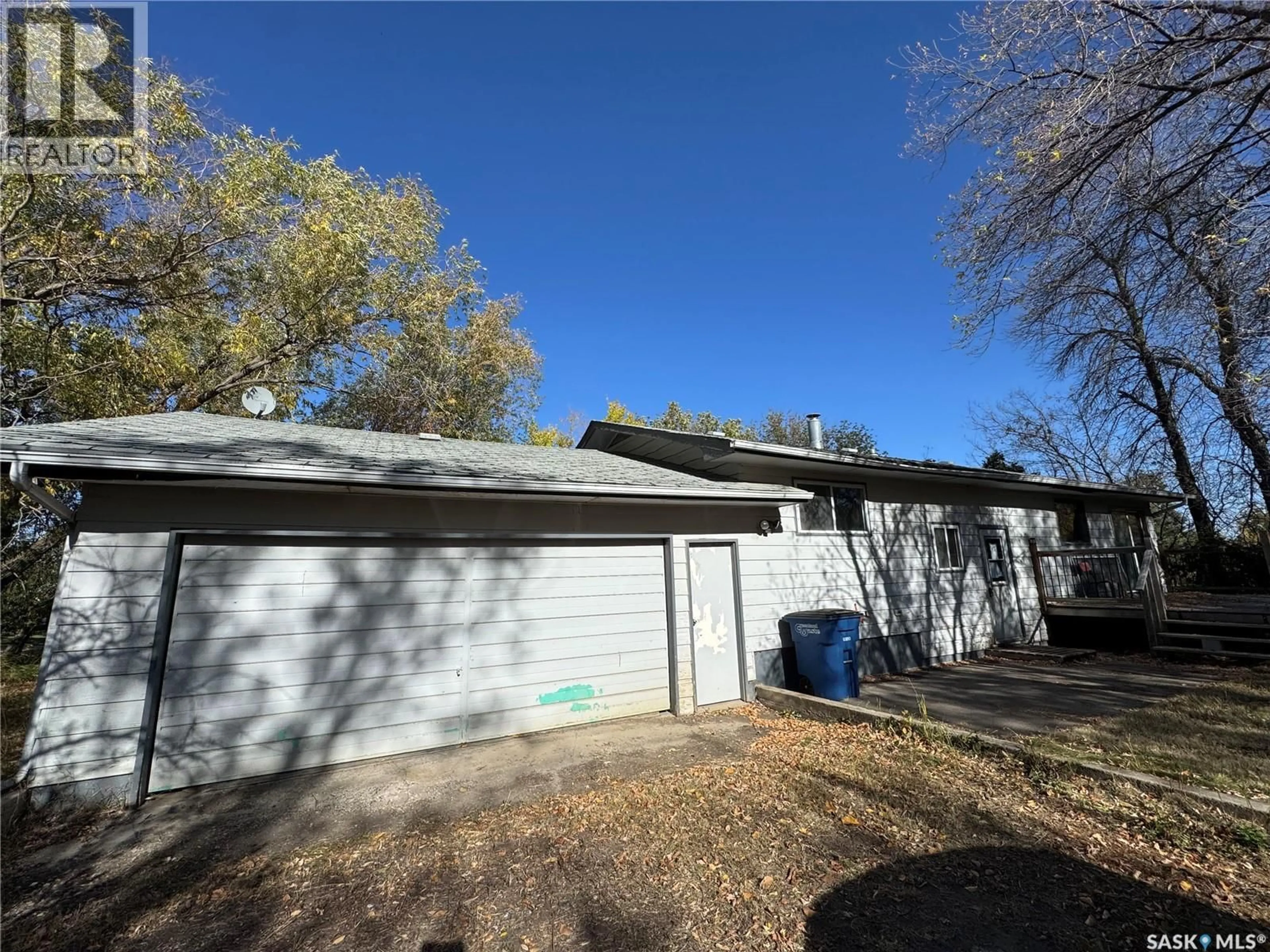 A pic from outside/outdoor area/front of a property/back of a property/a pic from drone, street for 201 HILLVIEW AVENUE, Birch Hills Saskatchewan S0J0G0