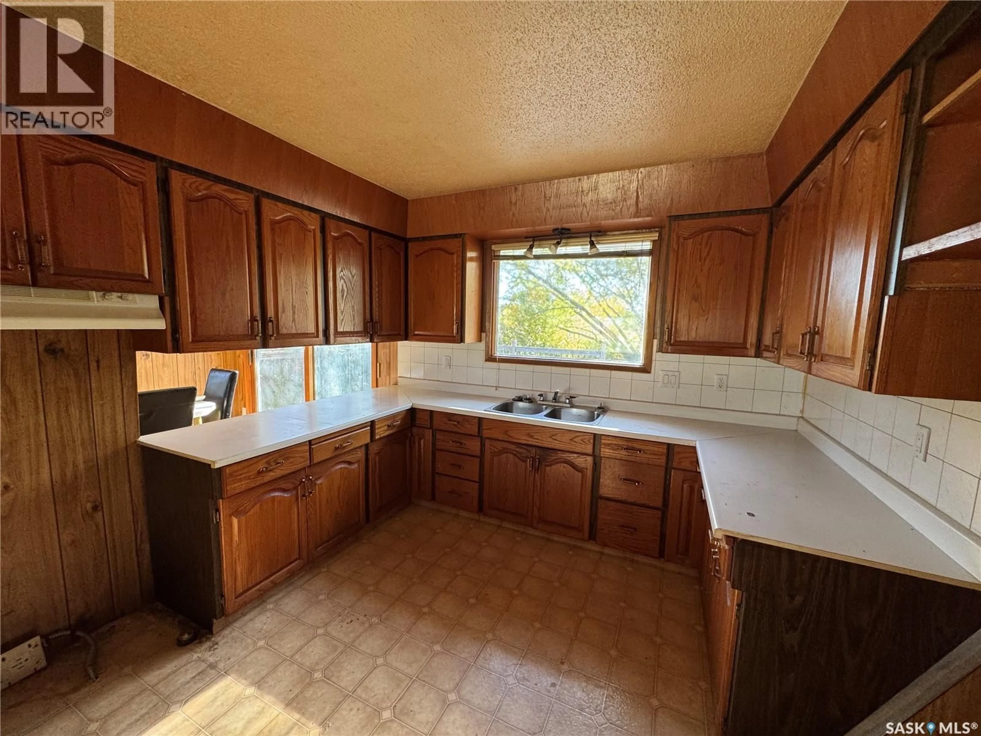 Standard kitchen, unknown for 201 HILLVIEW AVENUE, Birch Hills Saskatchewan S0J0G0