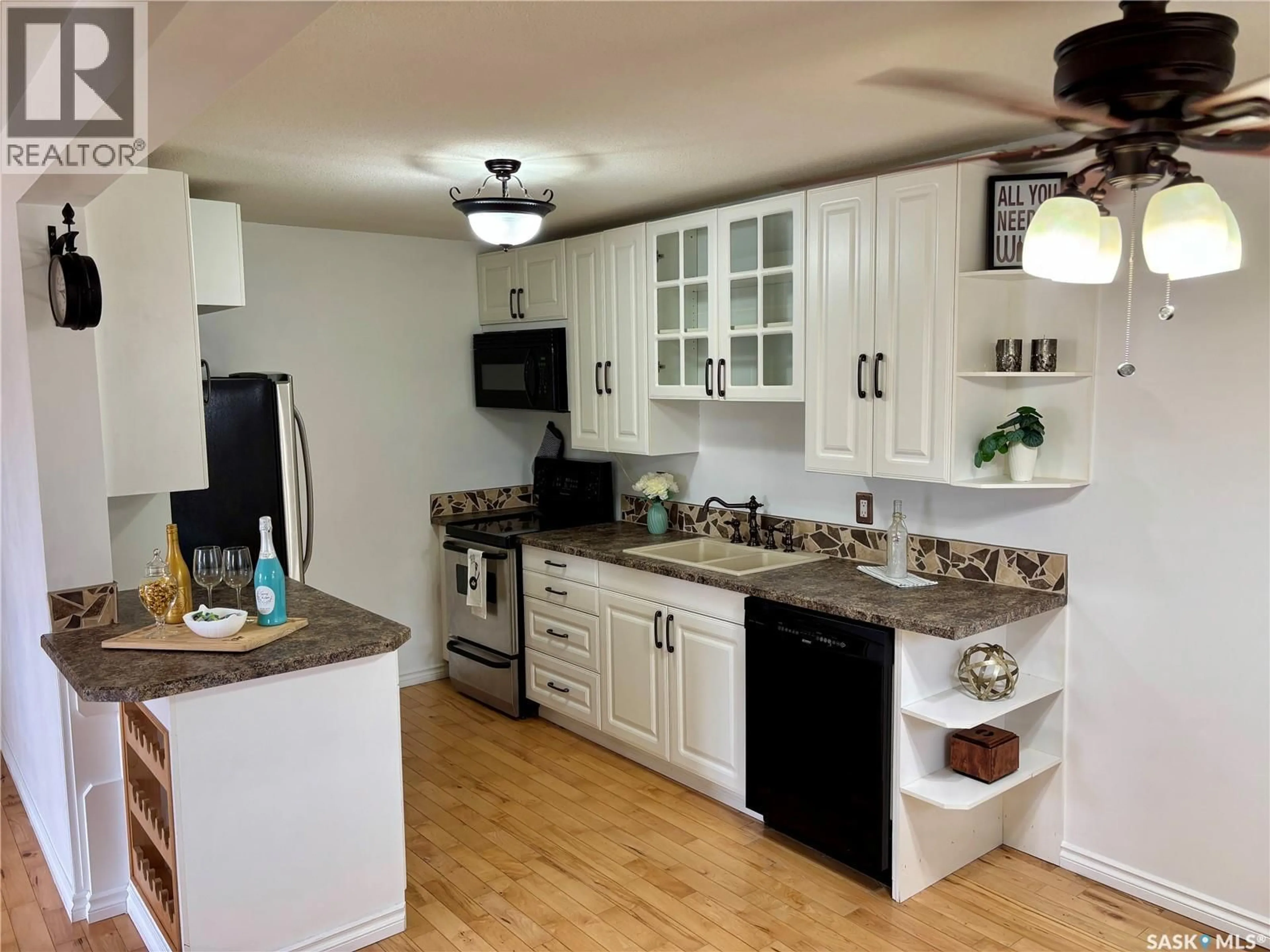 Open concept kitchen, unknown for 106 - 2931 HARDING STREET, Regina Saskatchewan S4V1B9