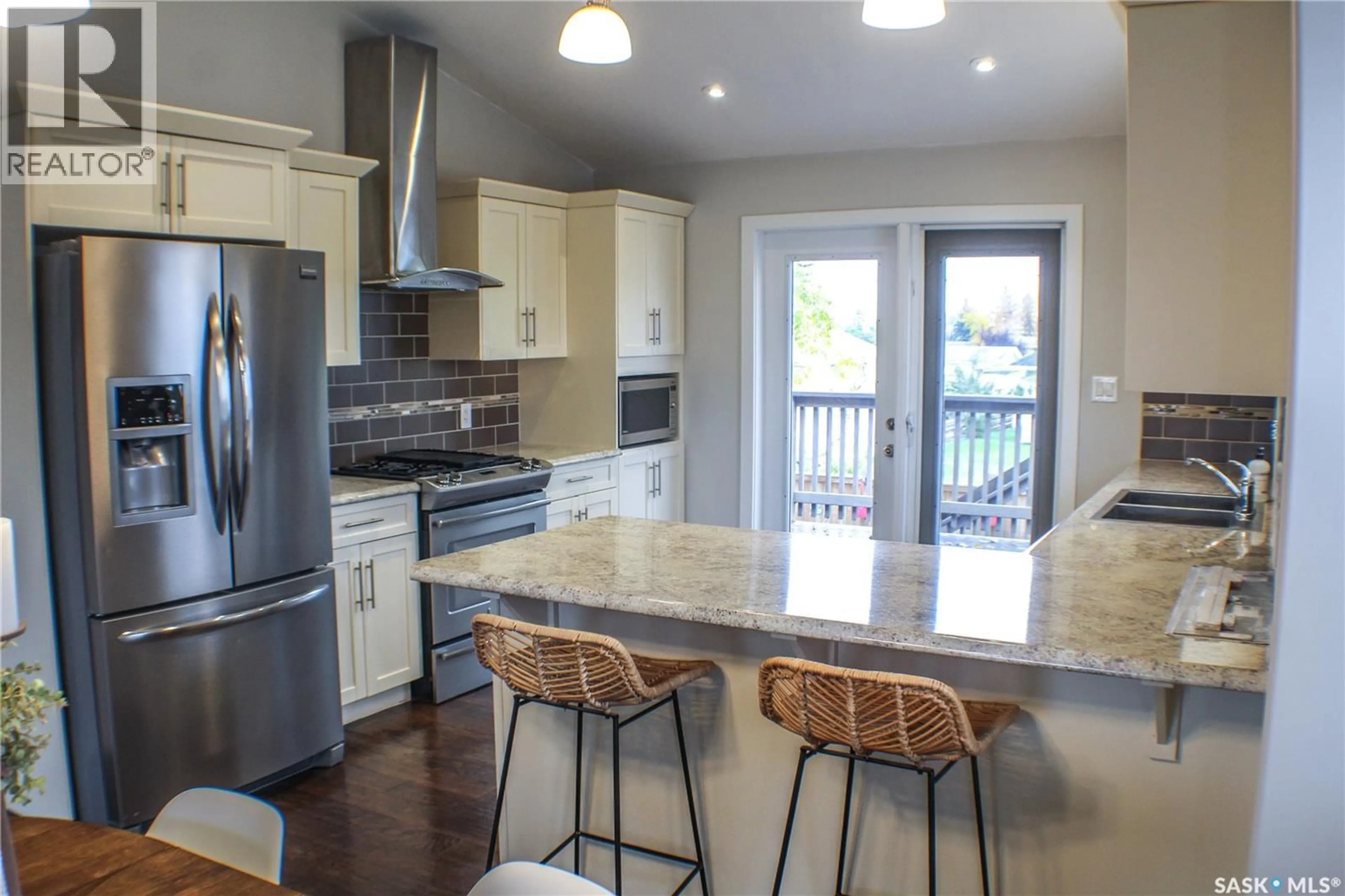 Open concept kitchen, unknown for 302 HIGGINS AVENUE, Melfort Saskatchewan S0E1A0