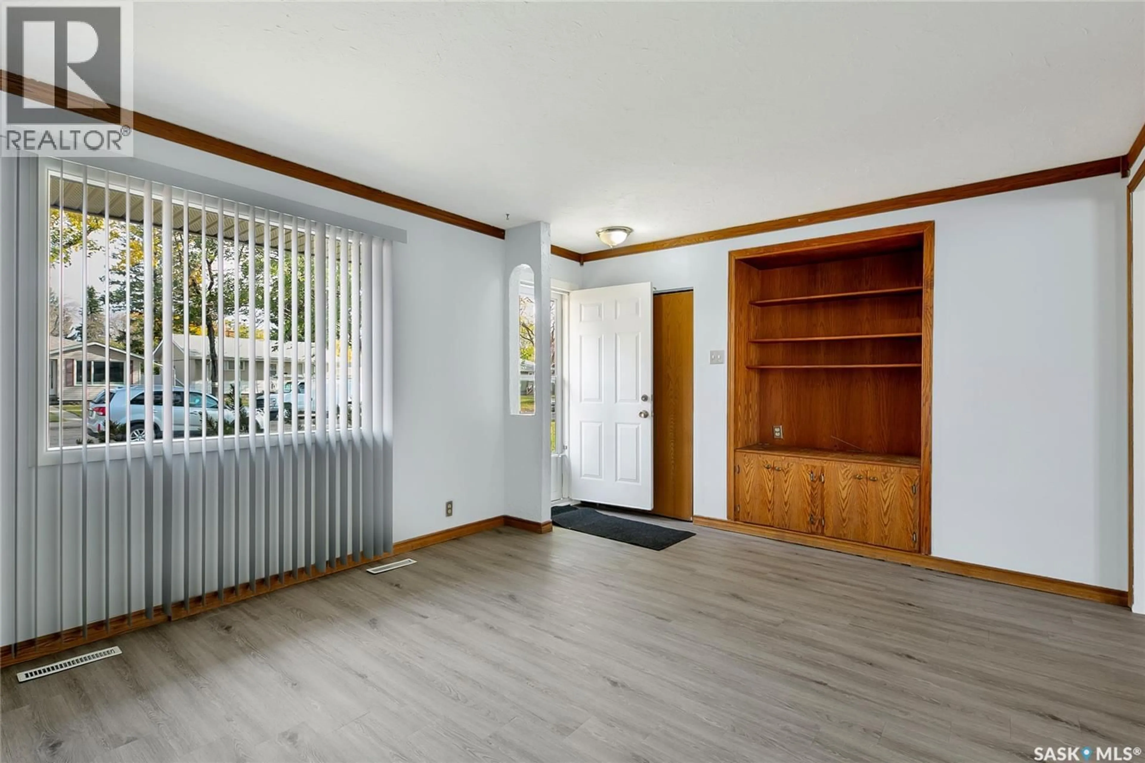 A pic of a room for 182 HAMILTON STREET, Regina Saskatchewan S4R2Y7