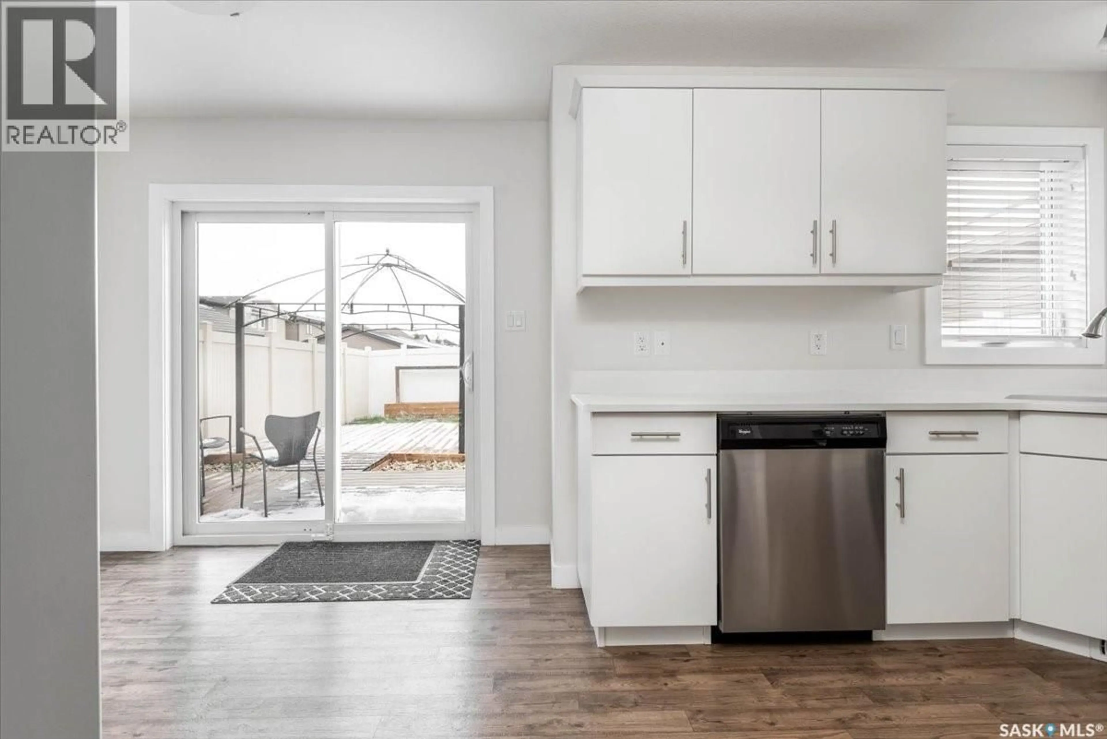 Open concept kitchen, unknown for 4562 JAMES HILL ROAD, Regina Saskatchewan S4W0K8