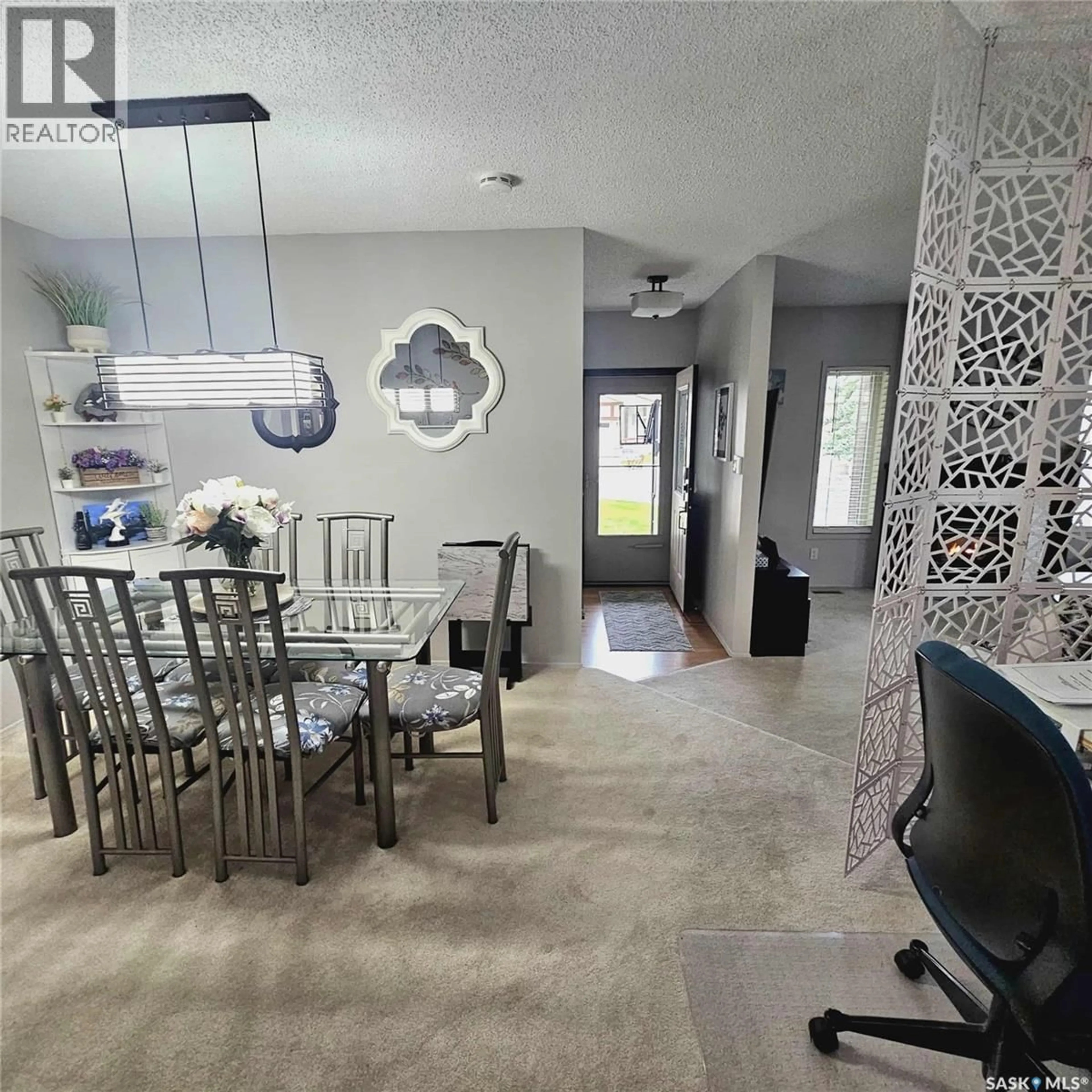 Dining room, unknown for 3042 HUNTINGTON PLACE, Regina Saskatchewan S4V1Y1