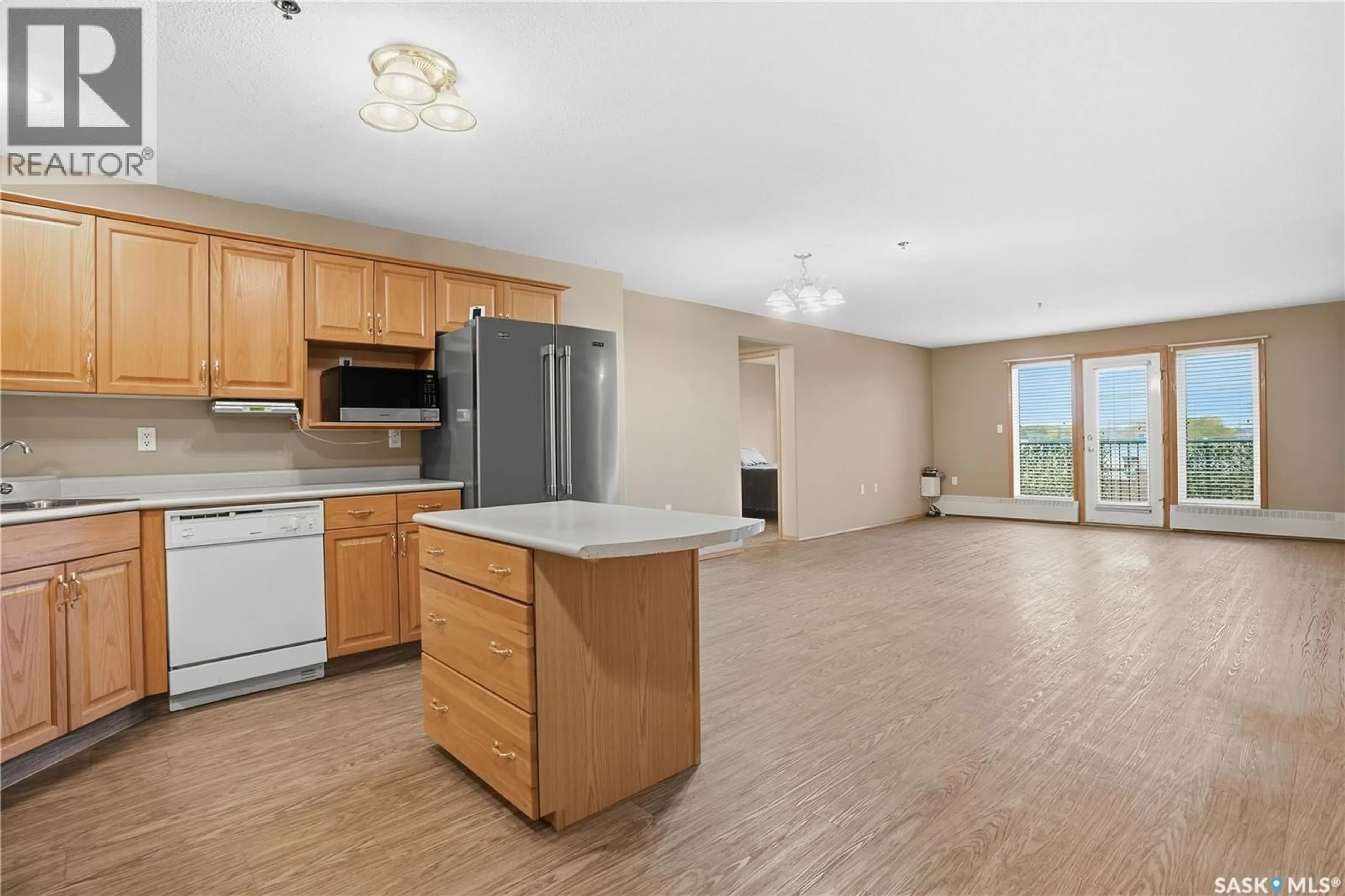 Open concept kitchen, unknown for 205 - 303 MCINTYRE STREET, Regina Saskatchewan S4R3B7