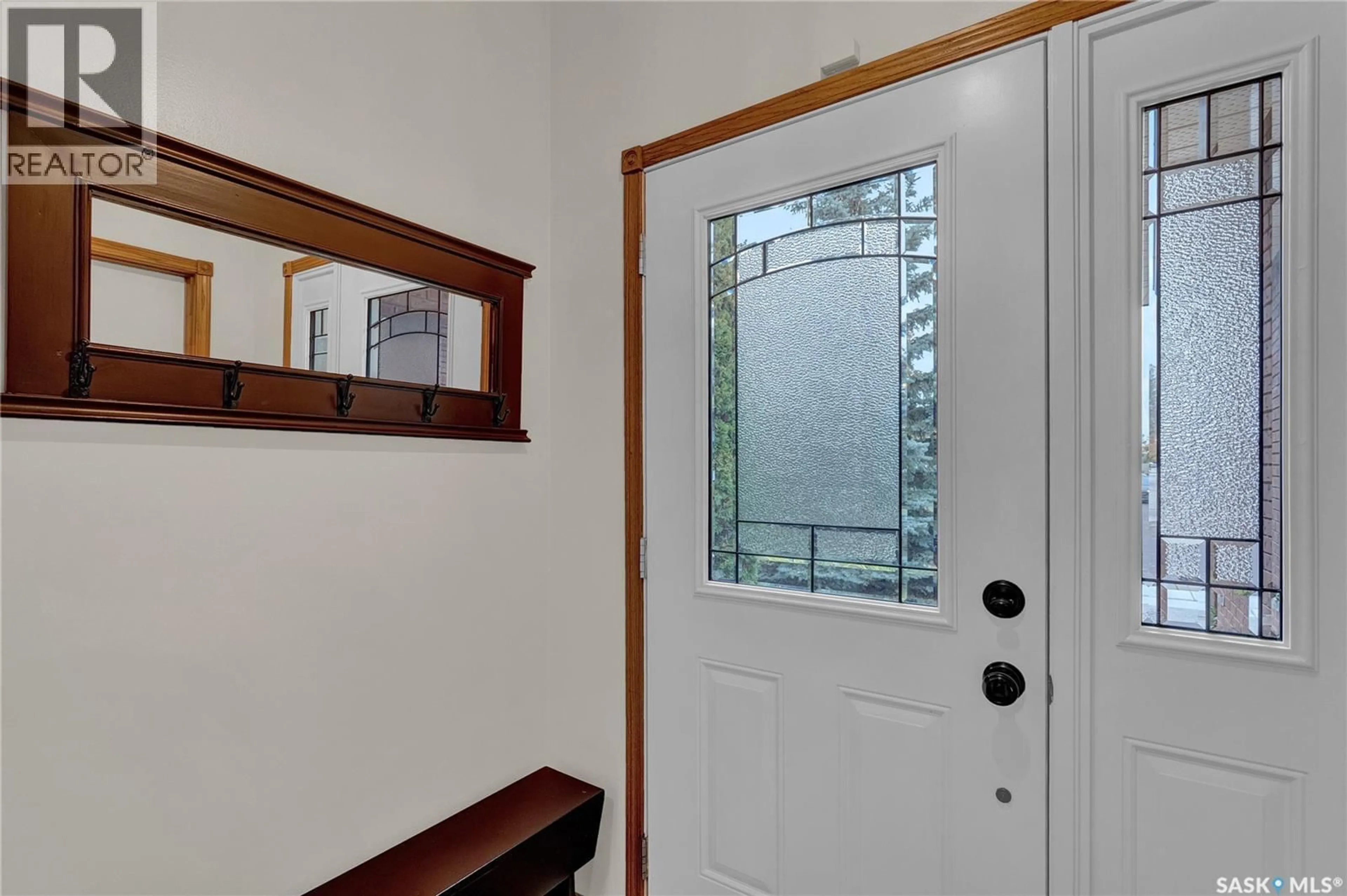Indoor entryway for 3207 PHANEUF CRESCENT, Regina Saskatchewan S4V1V2