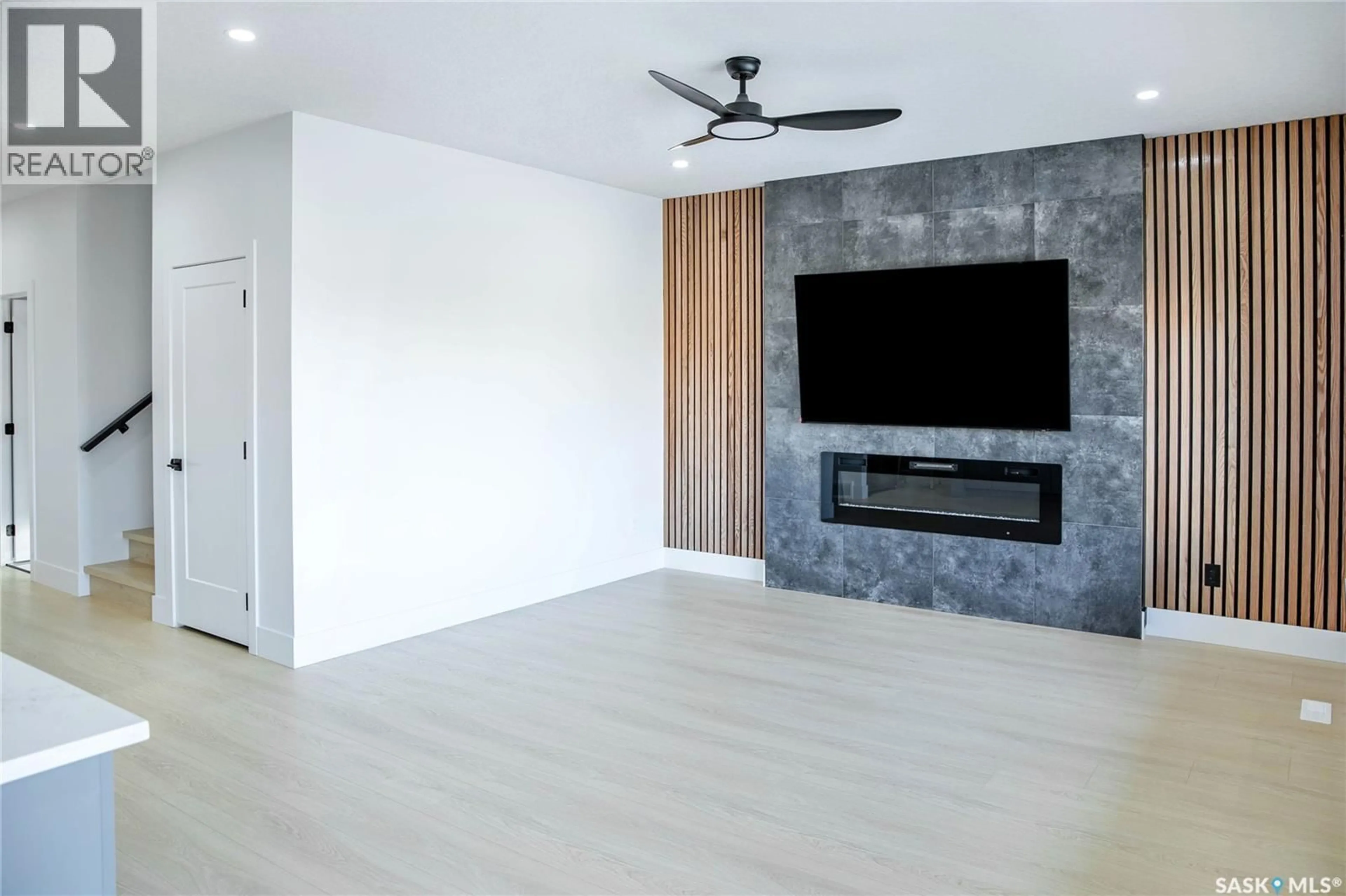 A pic of a room for 462 NAZARALI MANOR, Saskatoon Saskatchewan S7V1X4