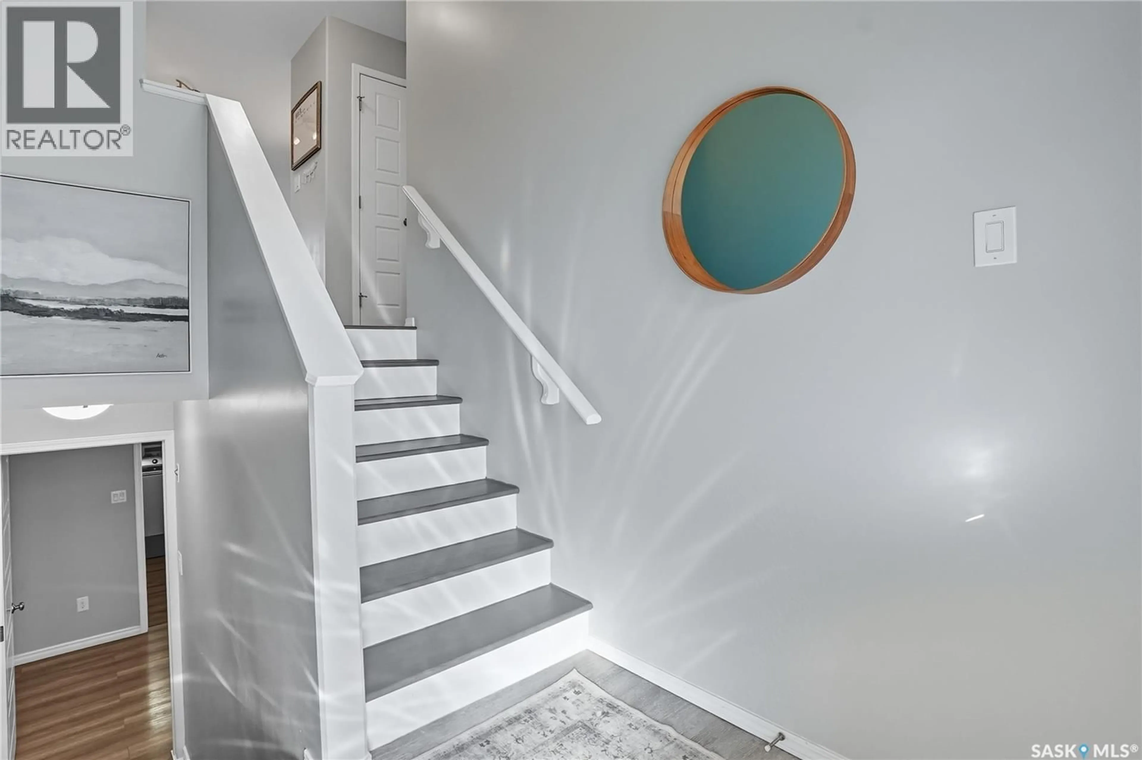 Stairs for 108 REDDEKOPP CRESCENT, Warman Saskatchewan S0K4S3