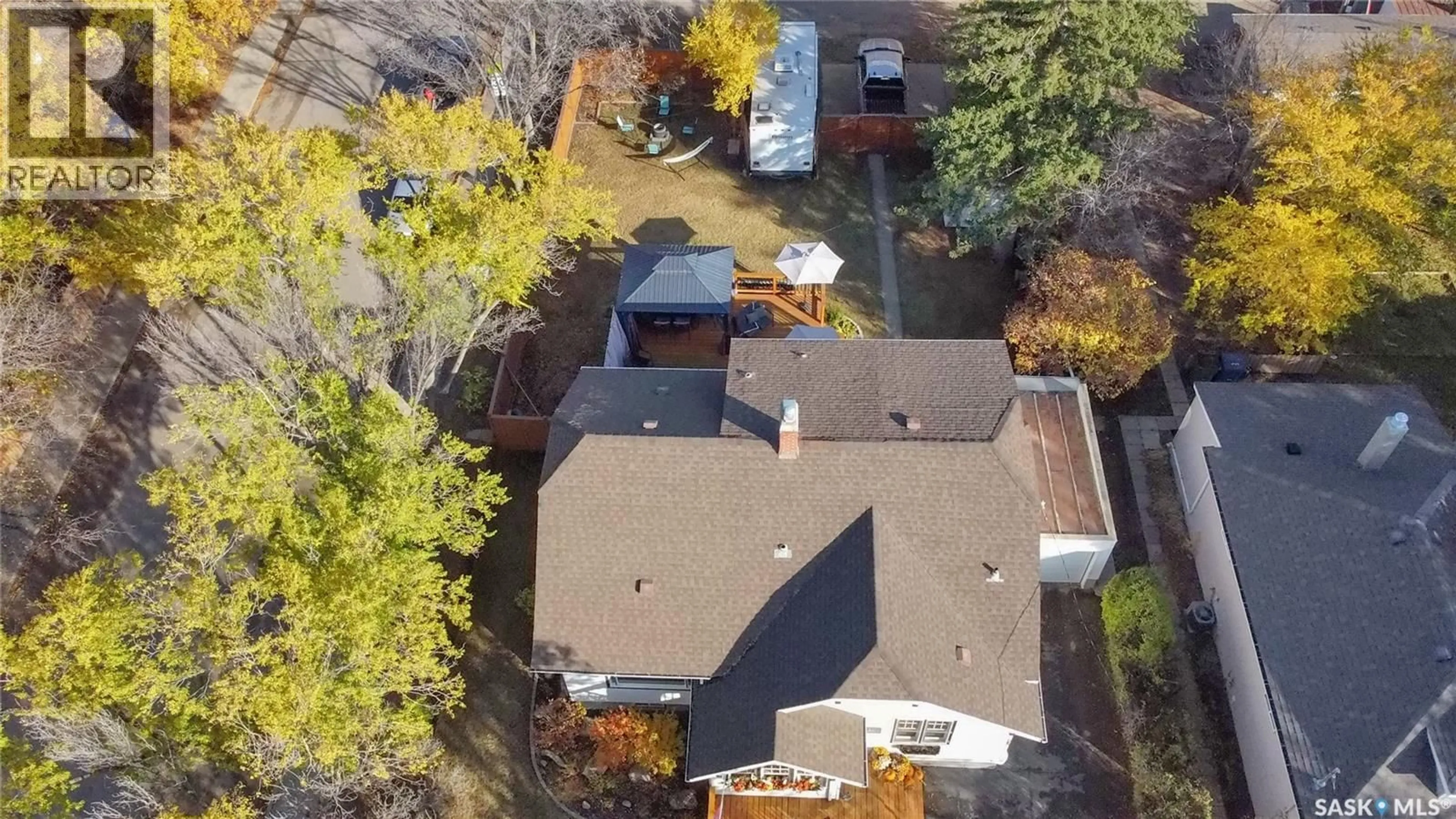 A pic from outside/outdoor area/front of a property/back of a property/a pic from drone, street for 845 ALDER AVENUE, Moose Jaw Saskatchewan S6H0X7