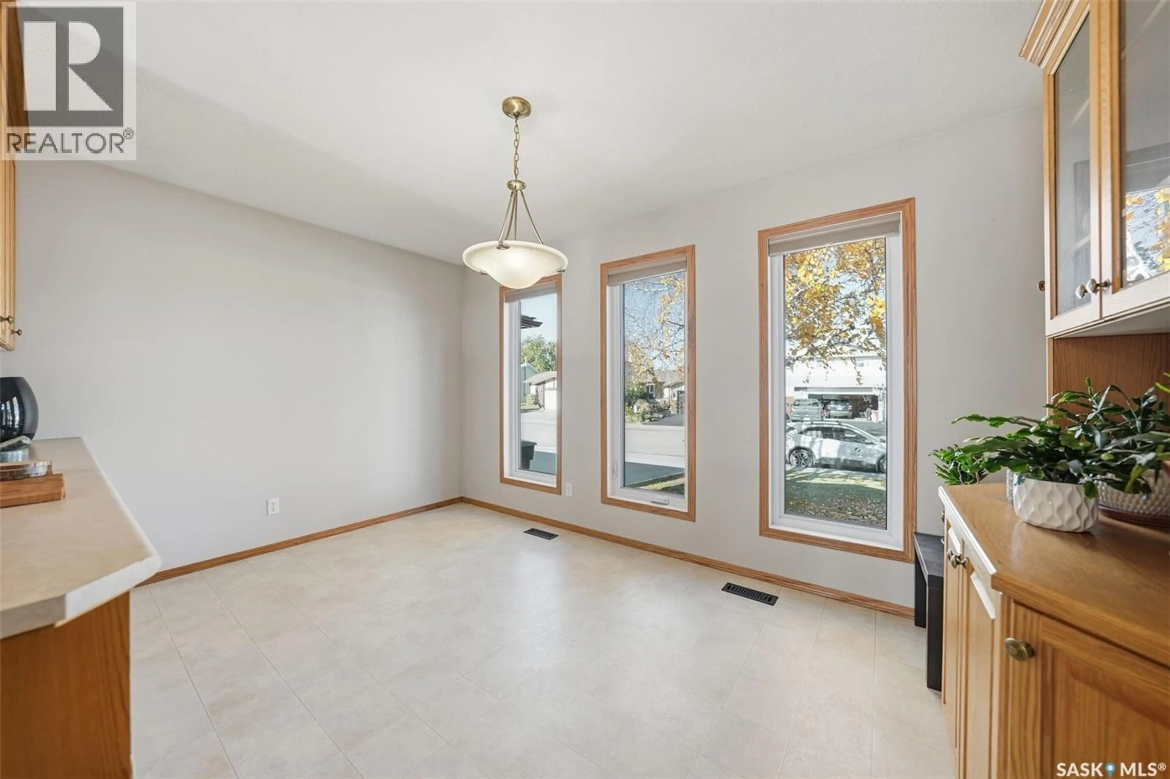 Unknown for 350 MARCOTTE CRESCENT, Saskatoon Saskatchewan S7K7N8