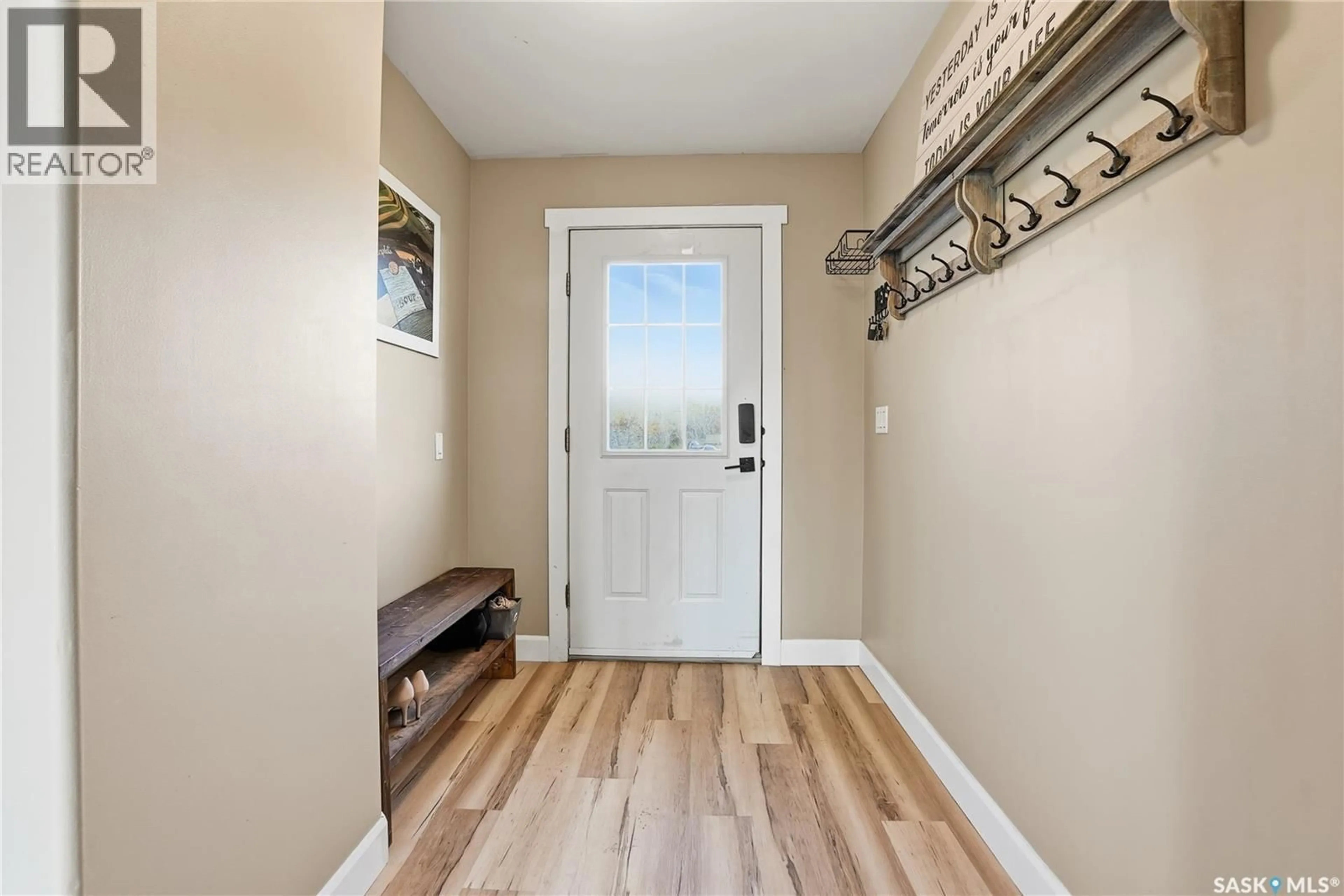 Indoor entryway for 3 GIBSON COURT, Corman Park Rm No. 344 Saskatchewan S7K3J6