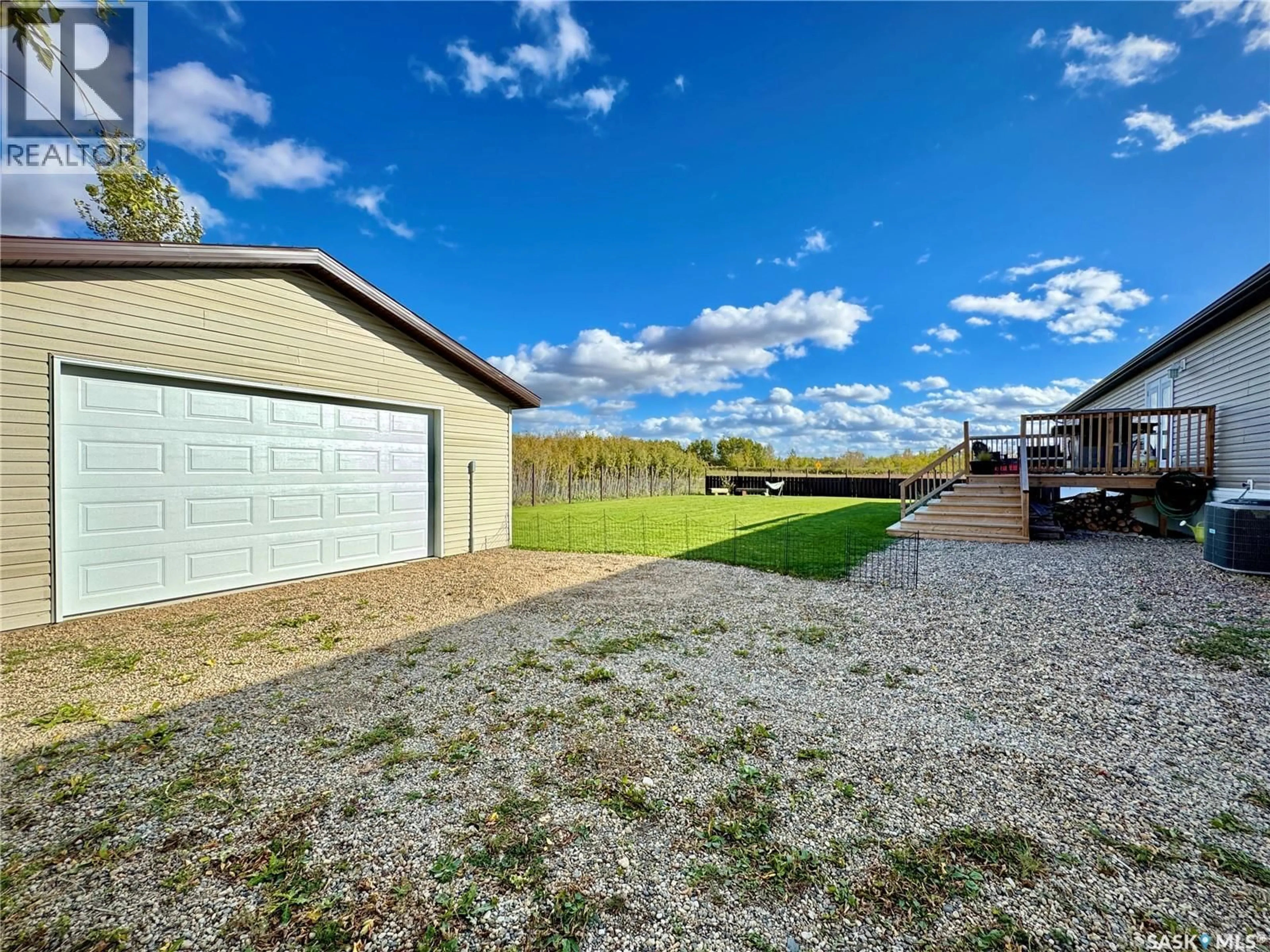 A pic from outside/outdoor area/front of a property/back of a property/a pic from drone, street for 100 MACDONALD STREET, Stockholm Saskatchewan S0A3Y0
