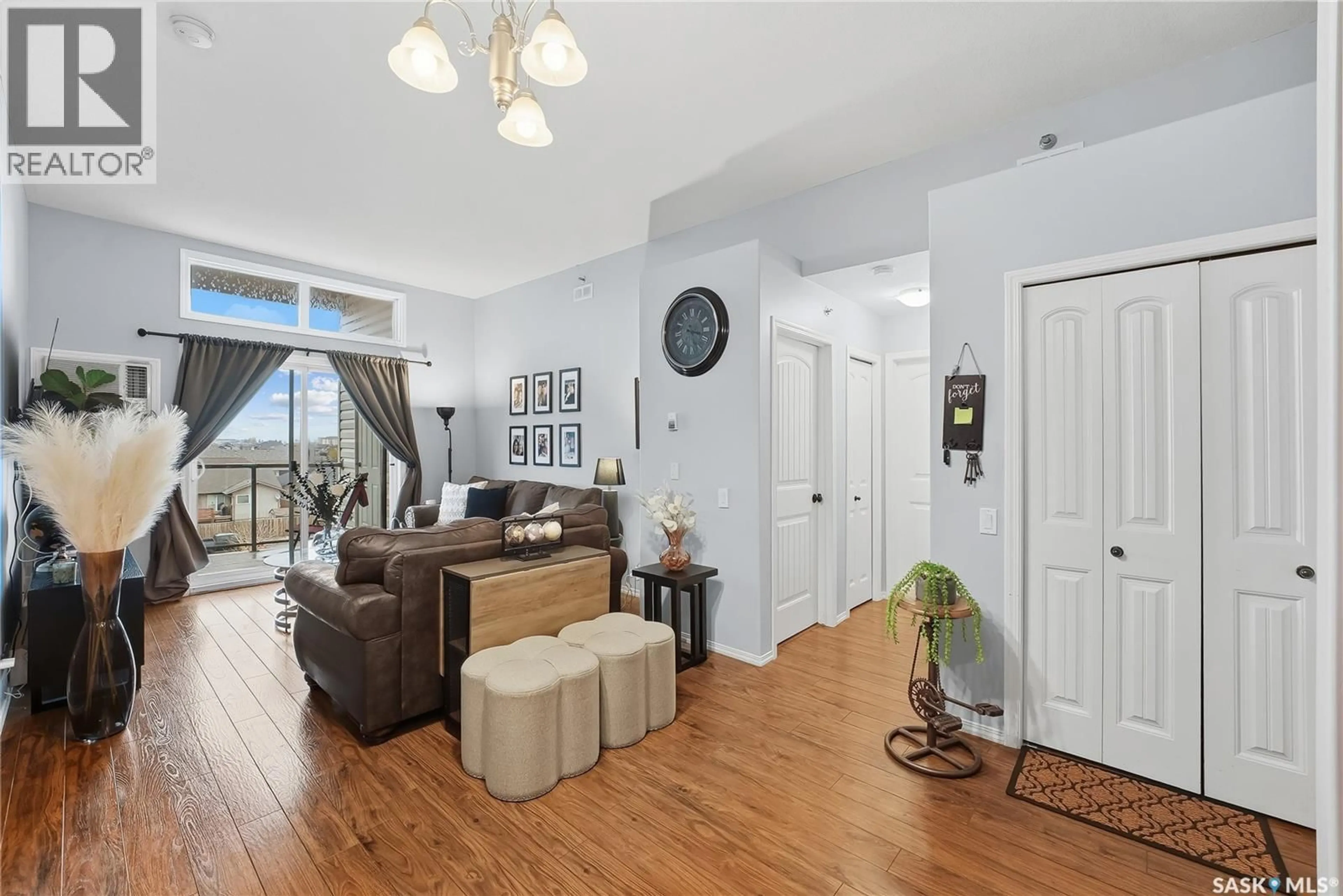 Living room with furniture, unknown for 409E - 1300 STOCKTON STREET, Regina Saskatchewan S4X0G1