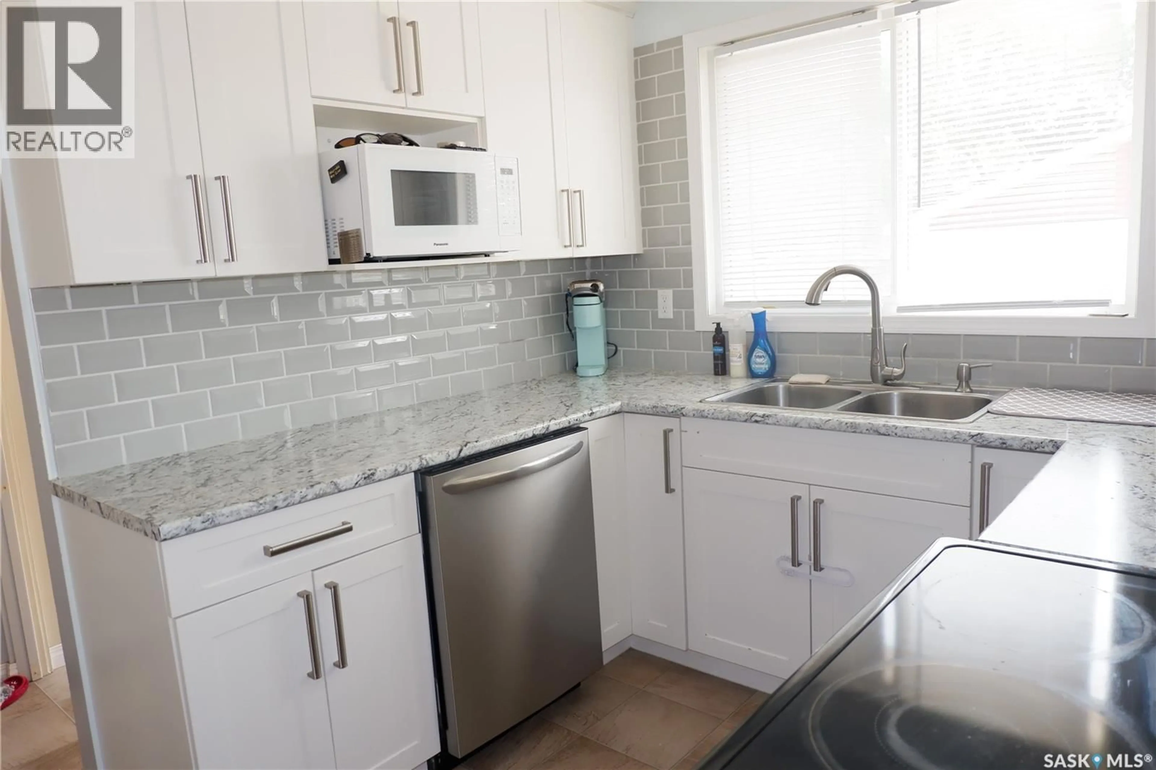 Standard kitchen, ceramic/tile floor for 107 EMPIRE PLACE, Assiniboia Saskatchewan S0H0B0