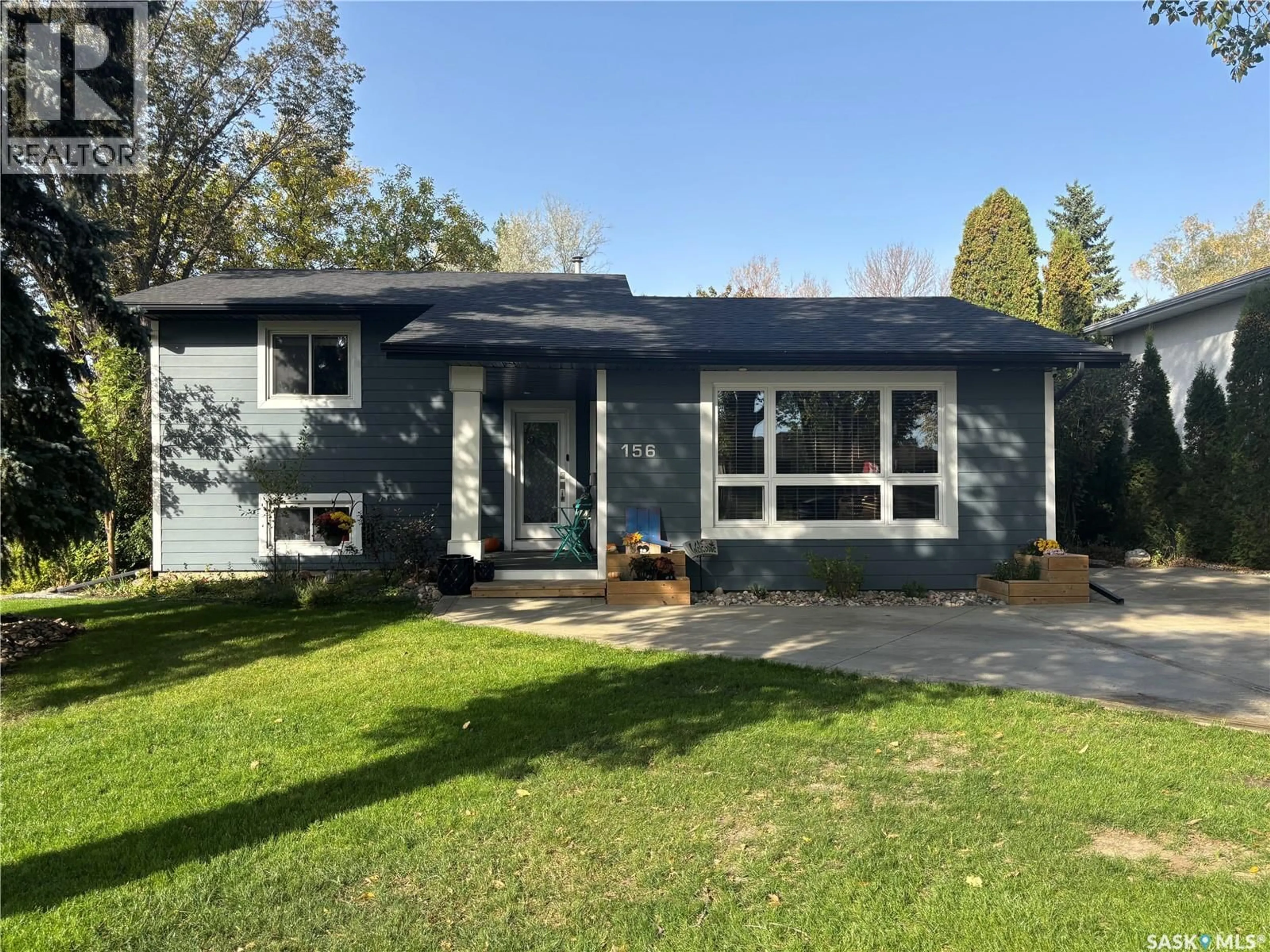 Home with vinyl exterior material, street for 156 TREMAINE AVENUE, Regina Saskatchewan S4R6S5