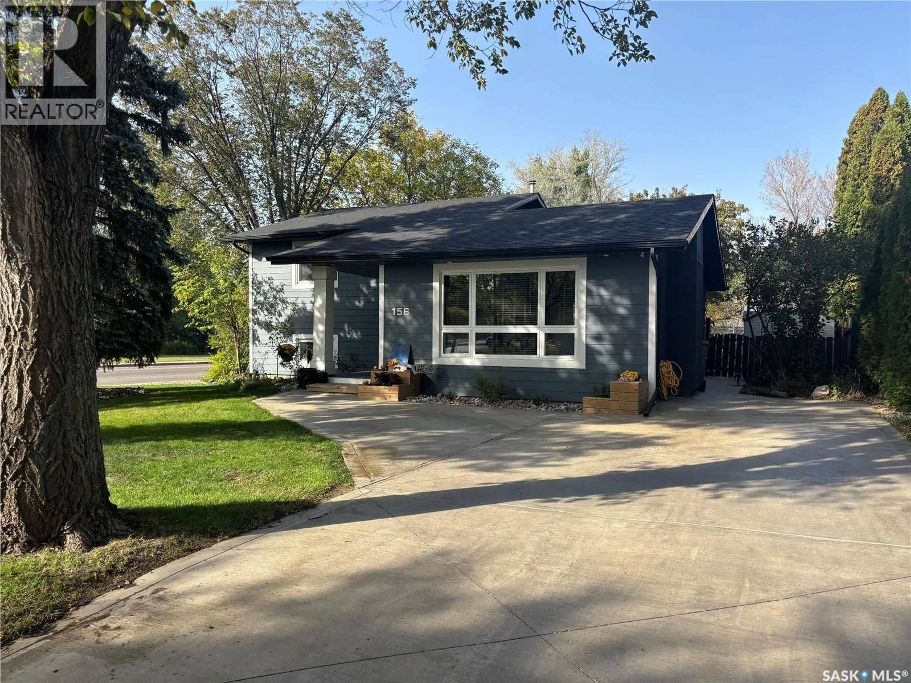 Home with vinyl exterior material, street for 156 TREMAINE AVENUE, Regina Saskatchewan S4R6S5