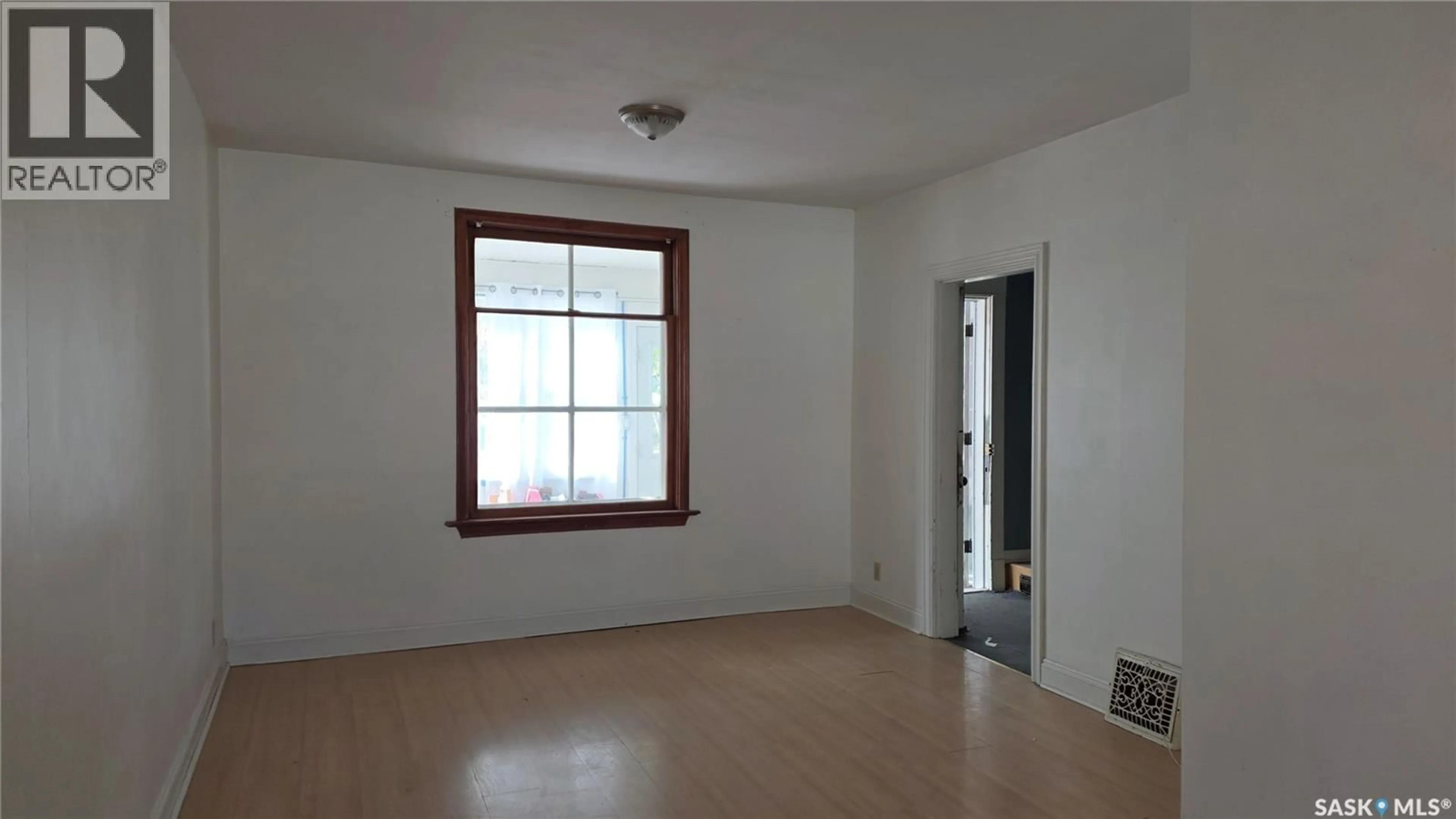 A pic of a room for 2143 CAMERON STREET, Regina Saskatchewan S4T2V7