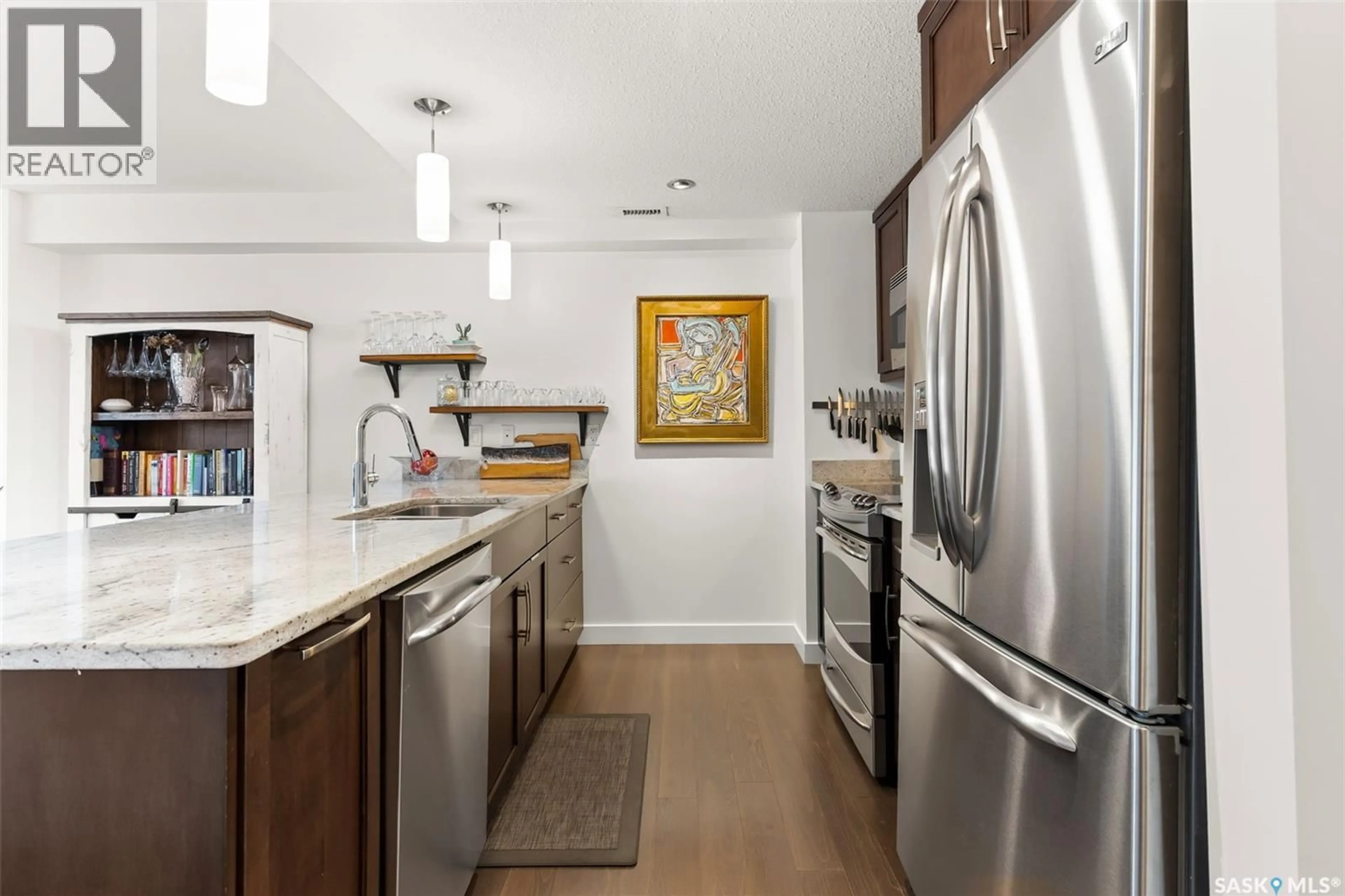 Contemporary kitchen, ceramic/tile floor for 103 - 2300 BROAD STREET, Regina Saskatchewan S4P1Y8