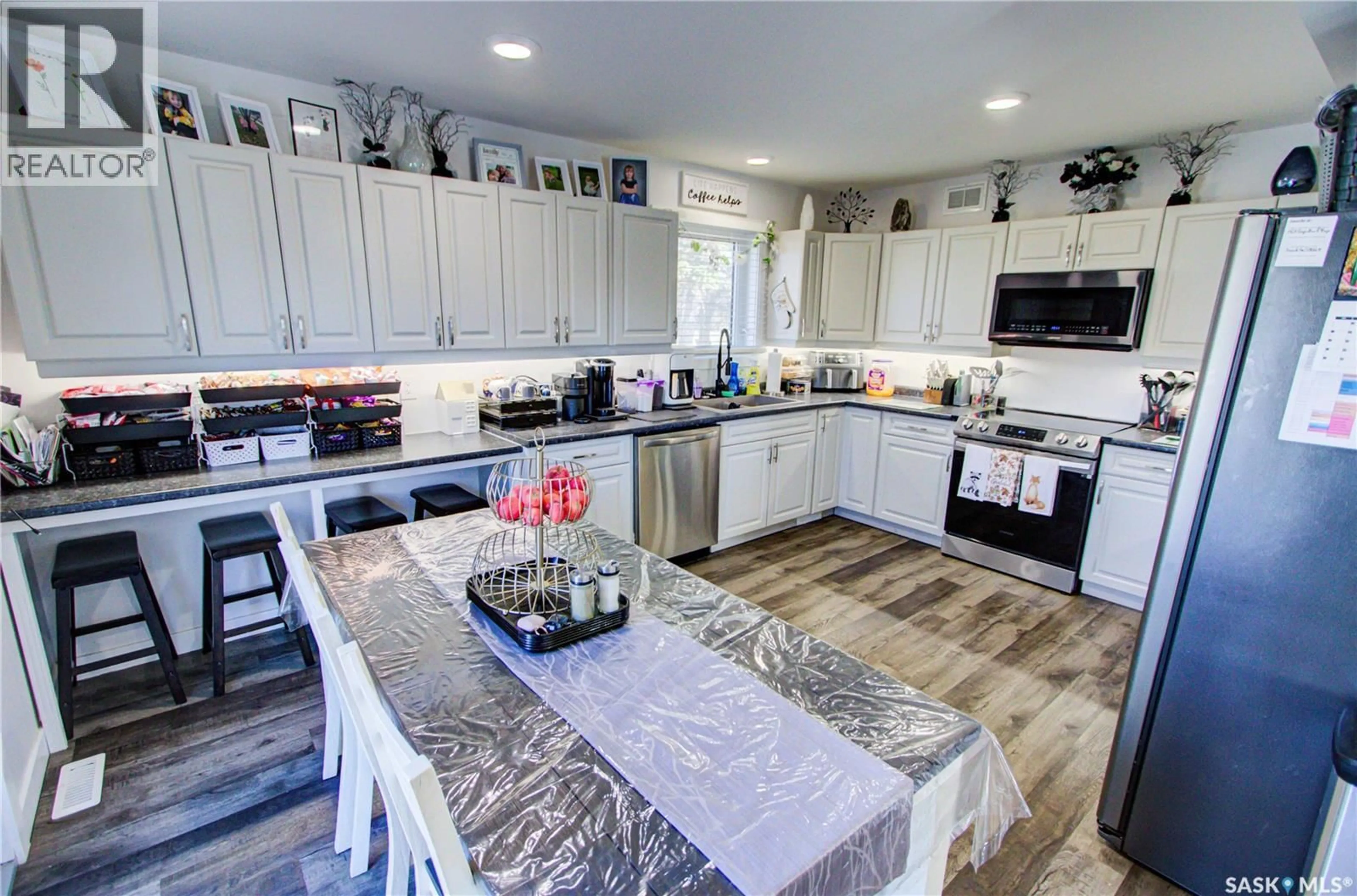 Open concept kitchen, ceramic/tile floor for 1403 MAIN STREET, Melfort Saskatchewan S0E1A0
