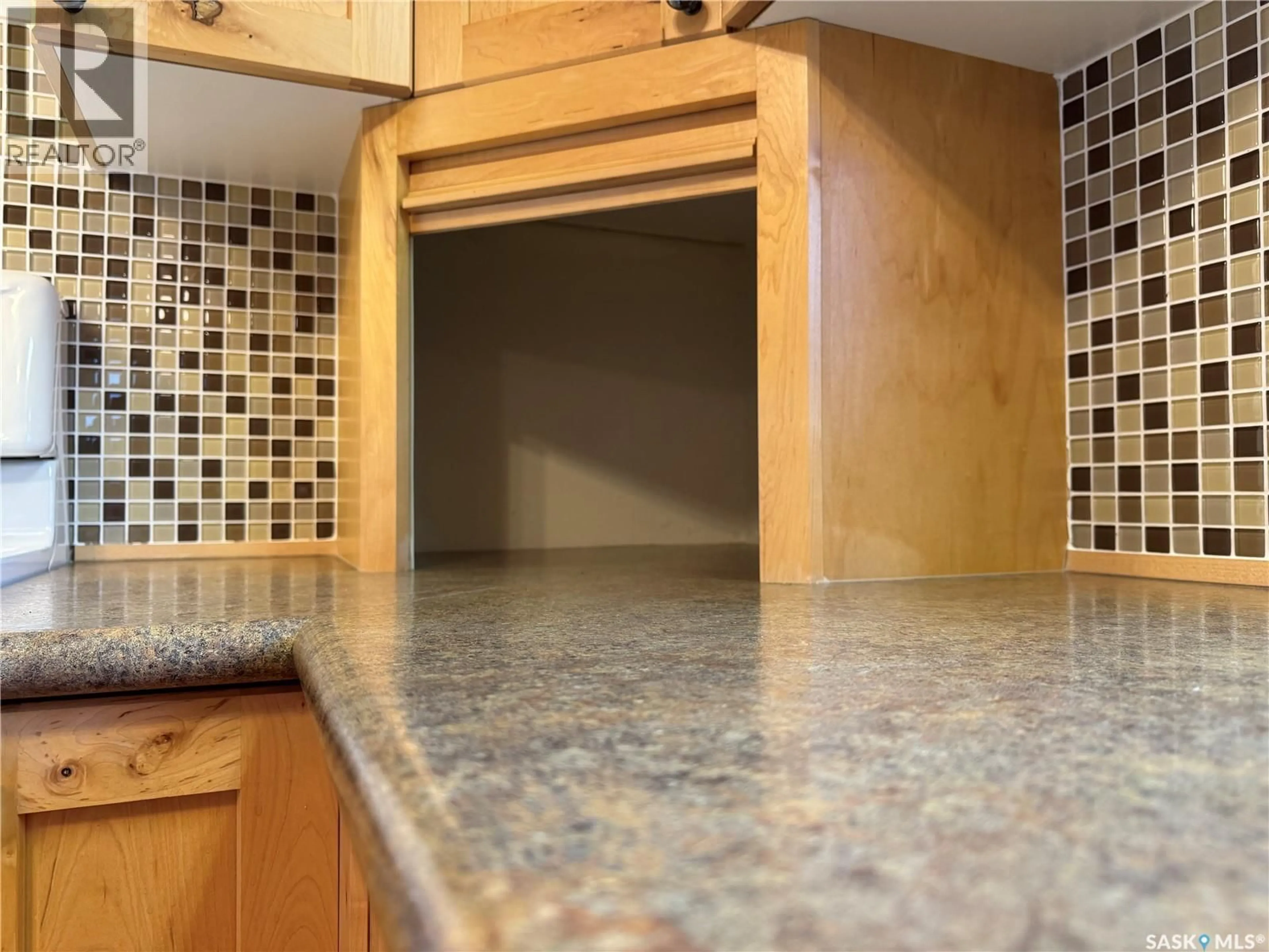Standard kitchen, ceramic/tile floor for 127 BROADWAY STREET, Foam Lake Saskatchewan S0A1A0