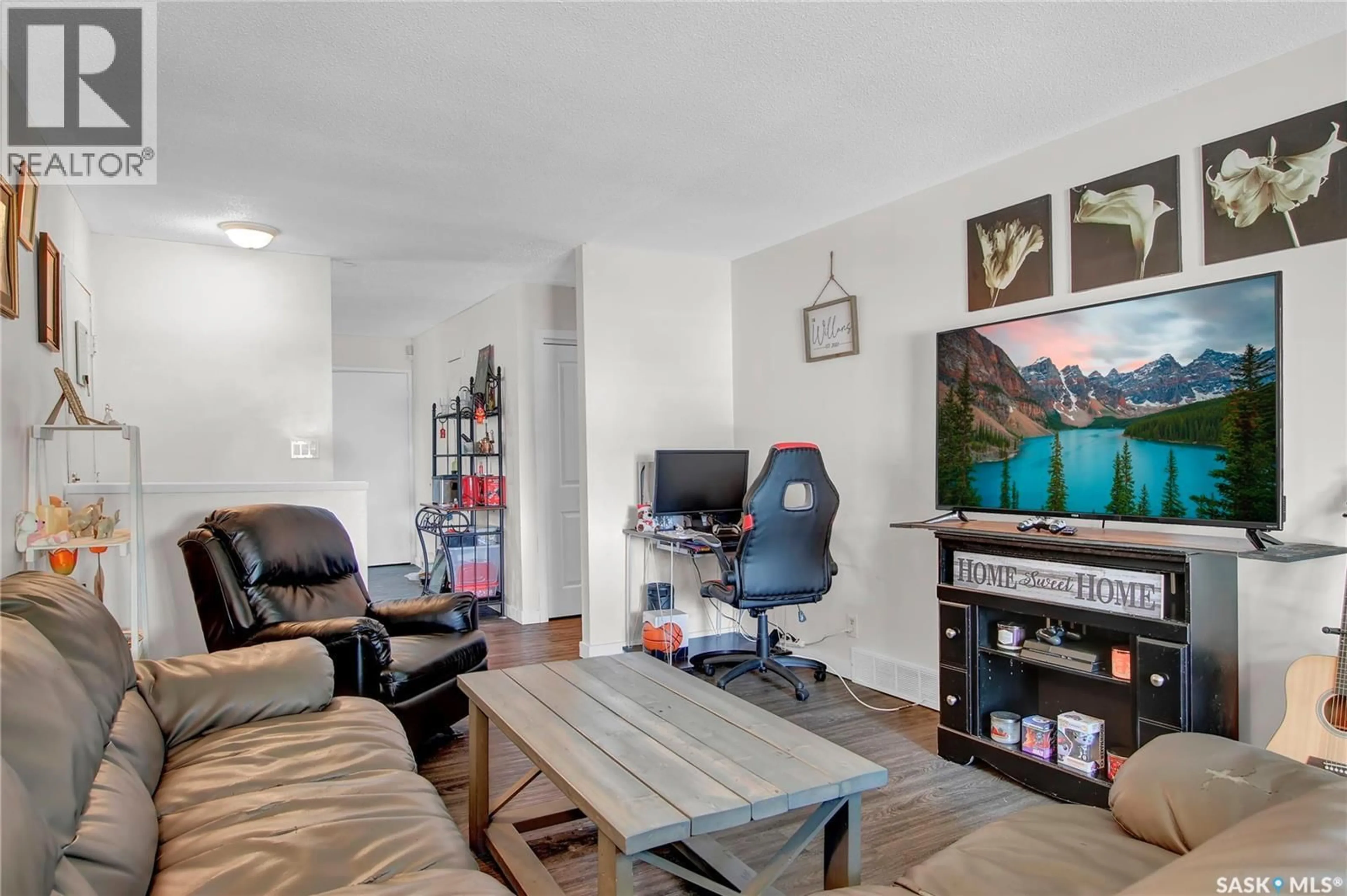 Living room with furniture, unknown for 1526 OXFORD STREET, Regina Saskatchewan S4N4M1